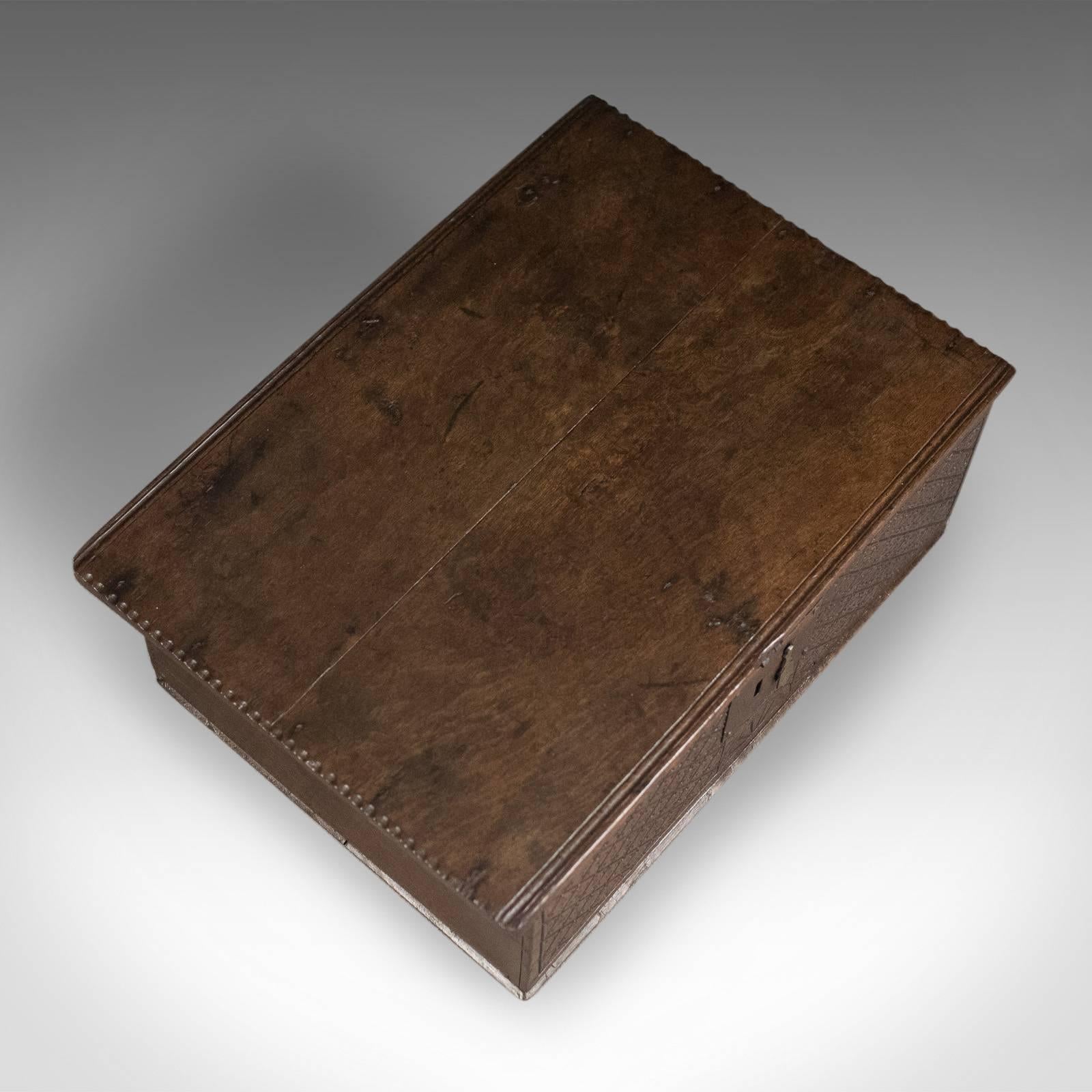 Antique Bible Box, English Oak Chest, circa 1700 In Good Condition In Hele, Devon, GB