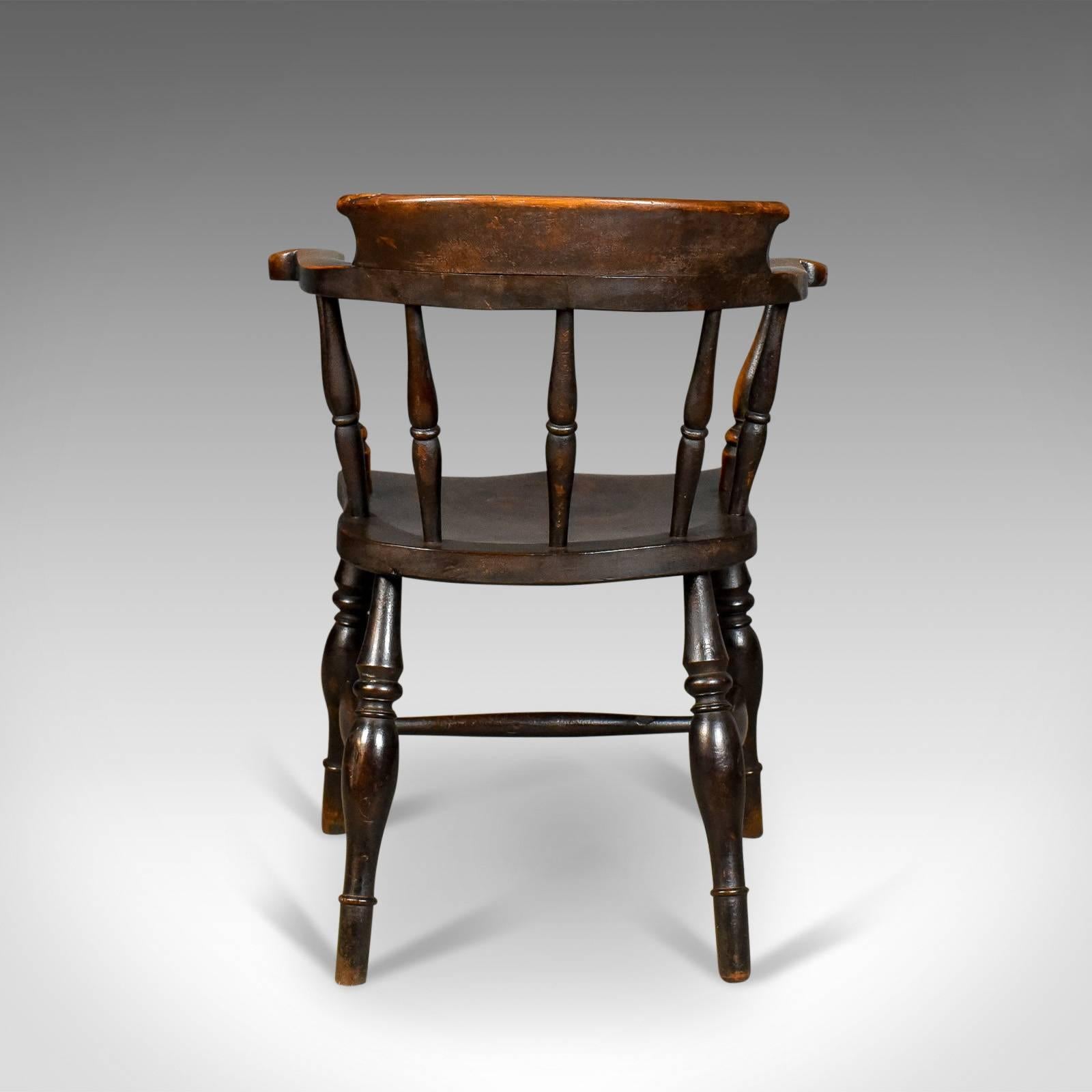 19th Century Antique Bow-Back Chair, English Victorian Elm Windsor, circa 1870