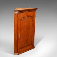 Georgian Hanging Antique Corner Cabinet, circa 1780