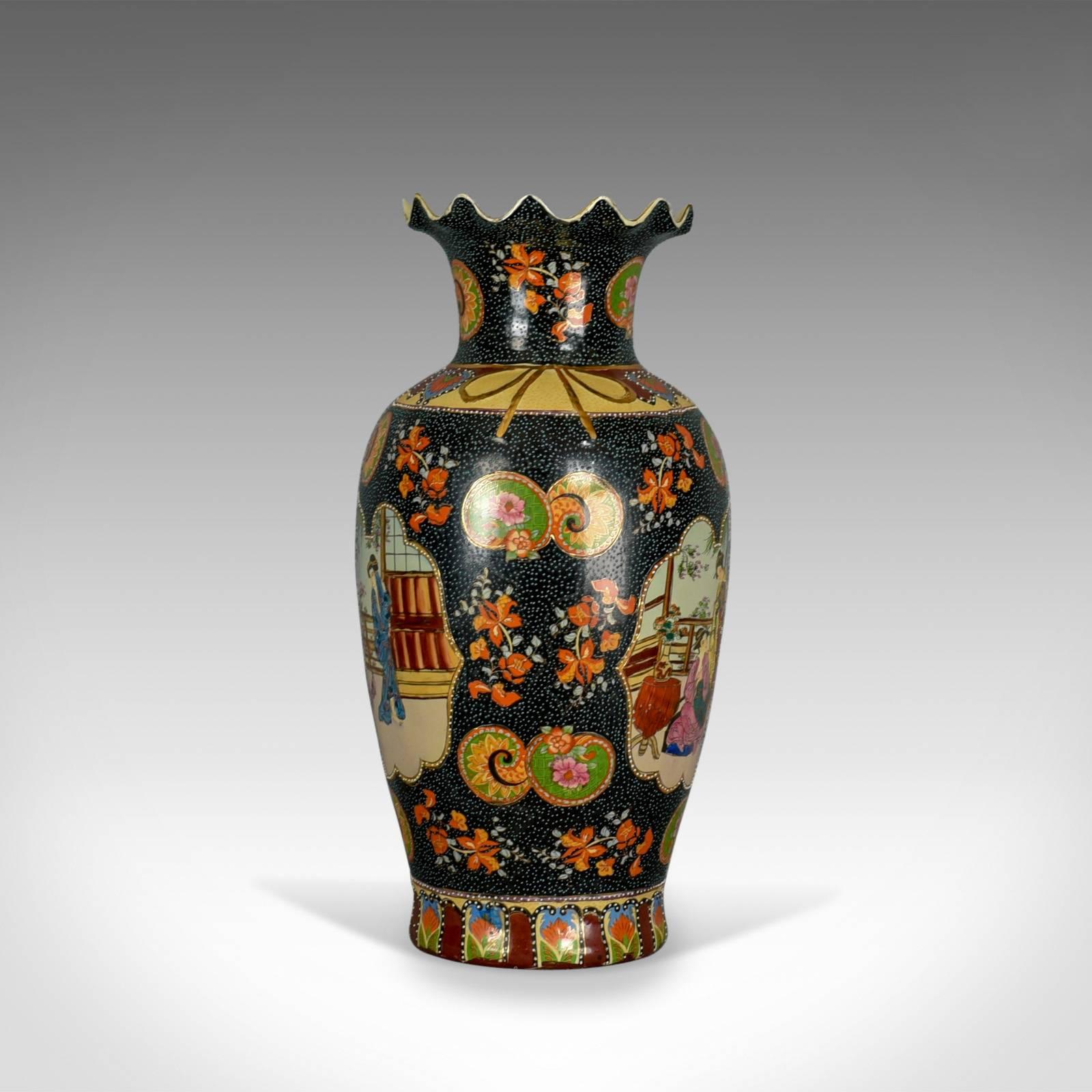 This is a large vintage Japanese baluster vase, a highly decorated oriental ceramic vase with a crimped neck, dating to the mid-late 20th century.

Of classic form and in good proportion
Of quality craftsmanship, free from damage
Unmarked base