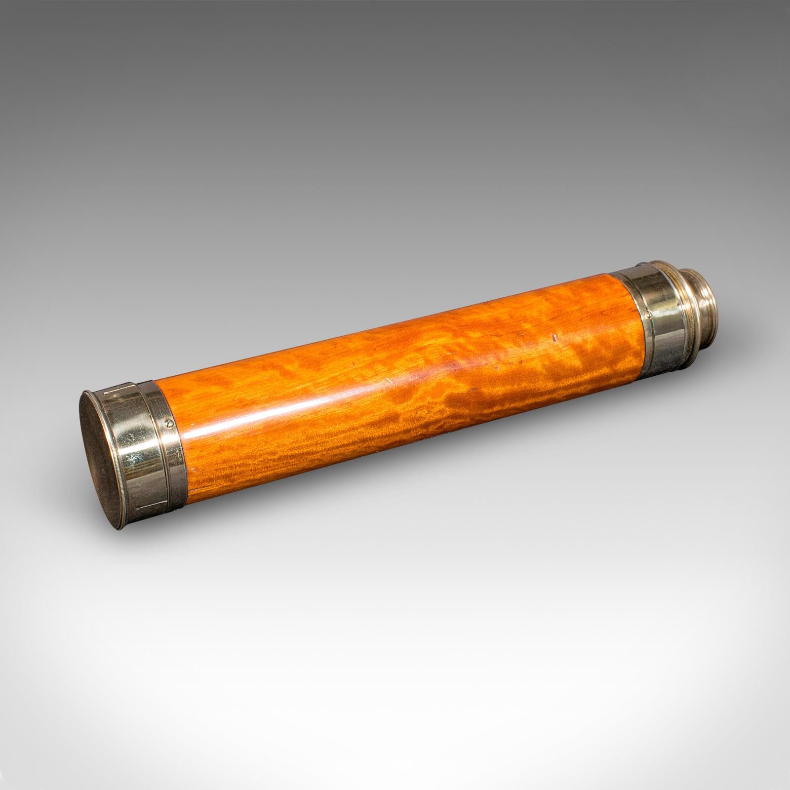 This is an antique three-draw telescope. An English,walnut and brass navigational or astronomical instrument by Lincoln of London, dating to the Georgian period, circa 1790.

Perfect for bird watching, landscape appreciation, wildlife, or maritime