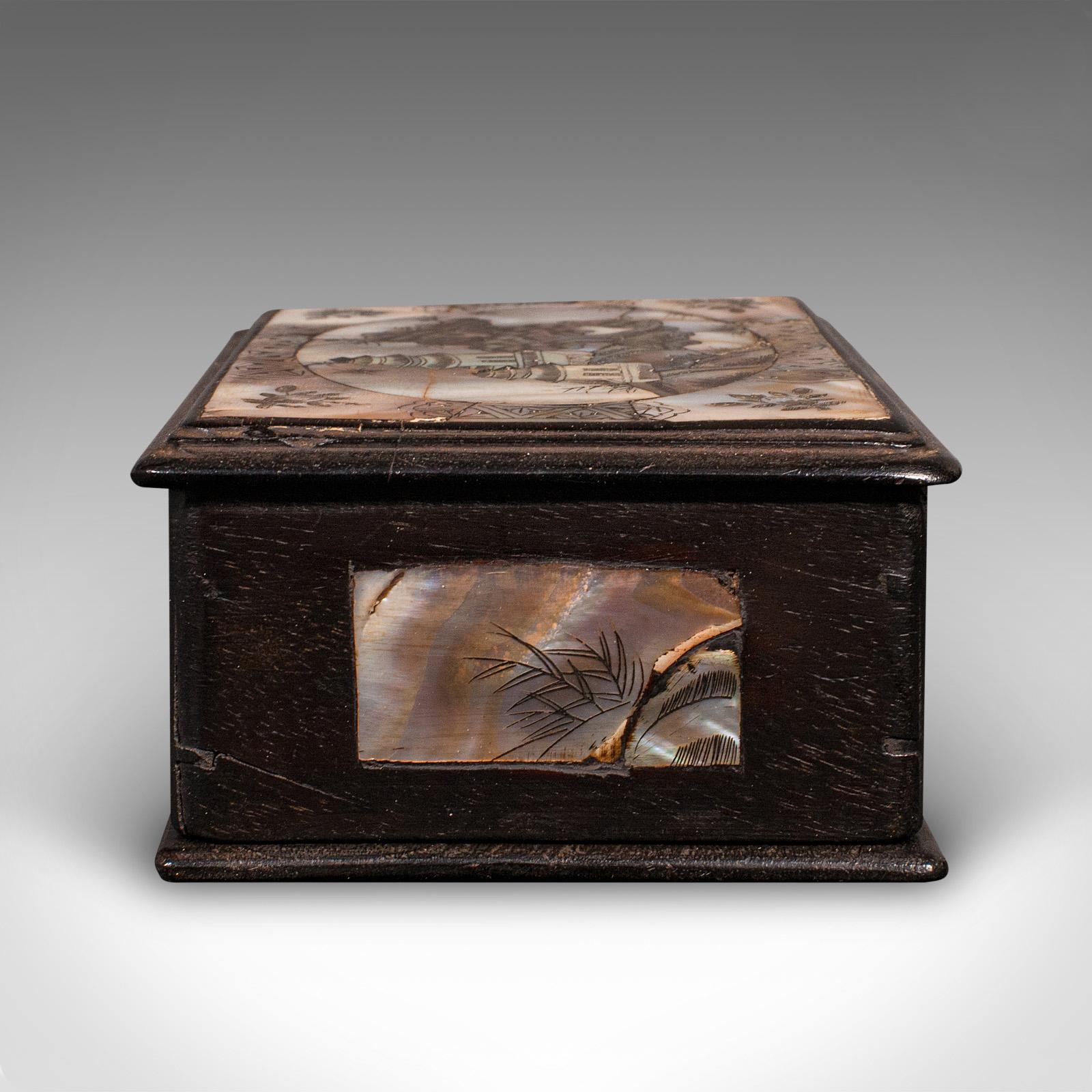 Small Antique Keepsake Box, Oriental, Decorative Case, Qing Dynasty, Edwardian In Good Condition For Sale In Hele, Devon, GB