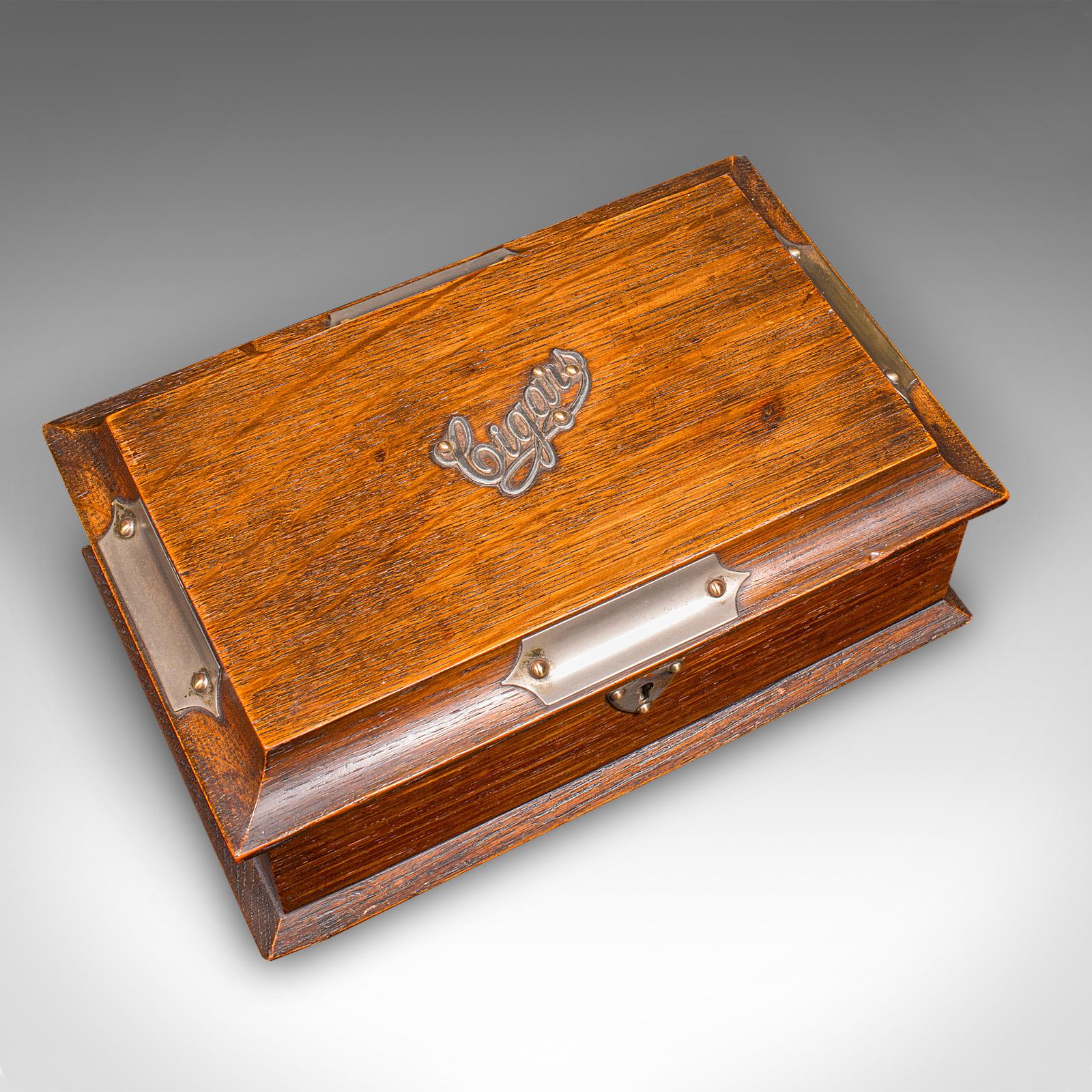 Antique Cigar Case, English, Oak, Cedar, Desktop Humidor, Edwardian, Circa 1910 For Sale 2
