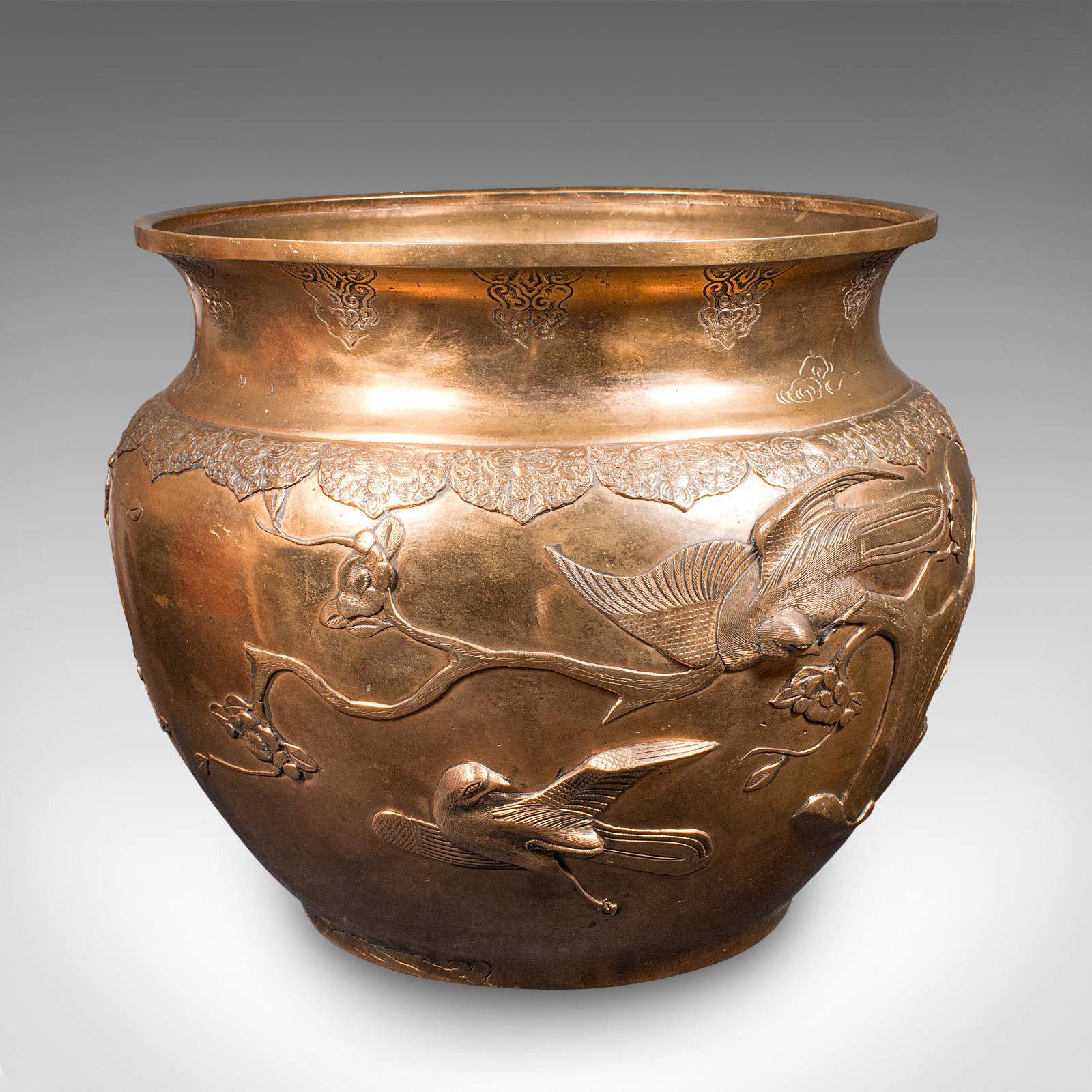 Große antike Jardinière, Japanisch, Bronze, Baum Pflanzgefäß Topf, Viktorianisch, Meiji (Spätes 19. Jahrhundert) im Angebot