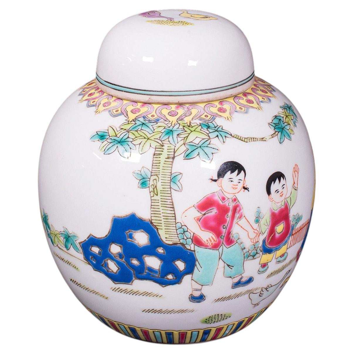 What is the difference between a ginger jar and a temple jar?