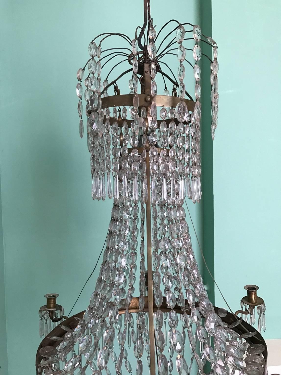 Early 19th Century Swedish Gustavian Basket-Form Chandelier In Good Condition For Sale In New Orleans, LA