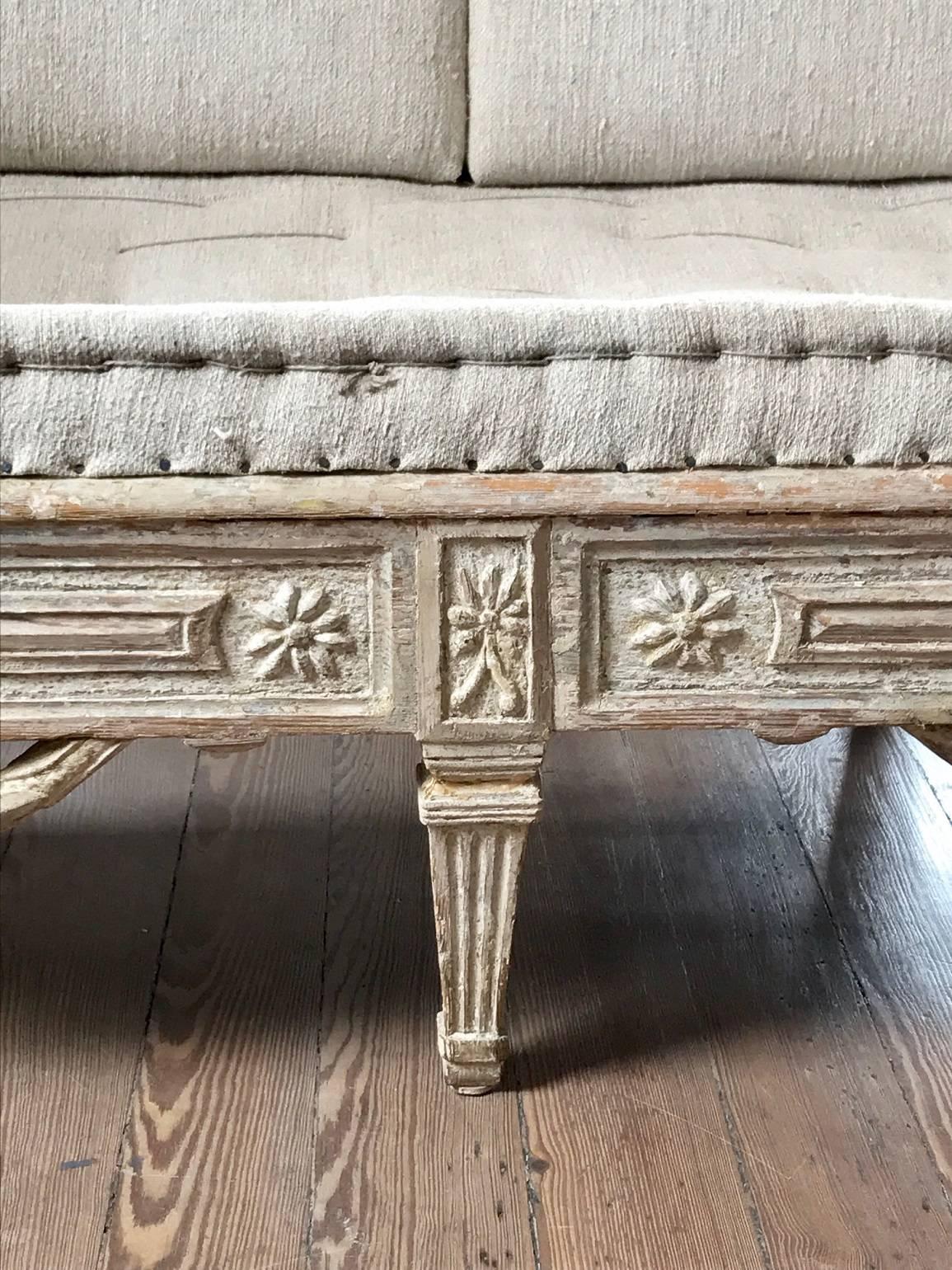 Painted Swedish Gustavian Sofa Bench, circa 1800 In Good Condition In New Orleans, LA