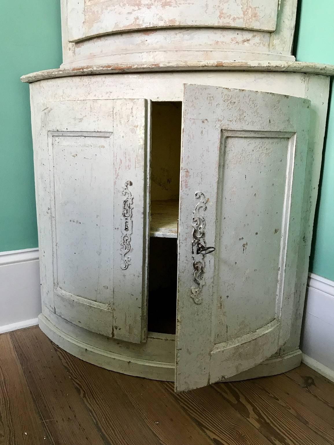 Painted Pair of 18th Century Corner Cabinets, Original Paint For Sale
