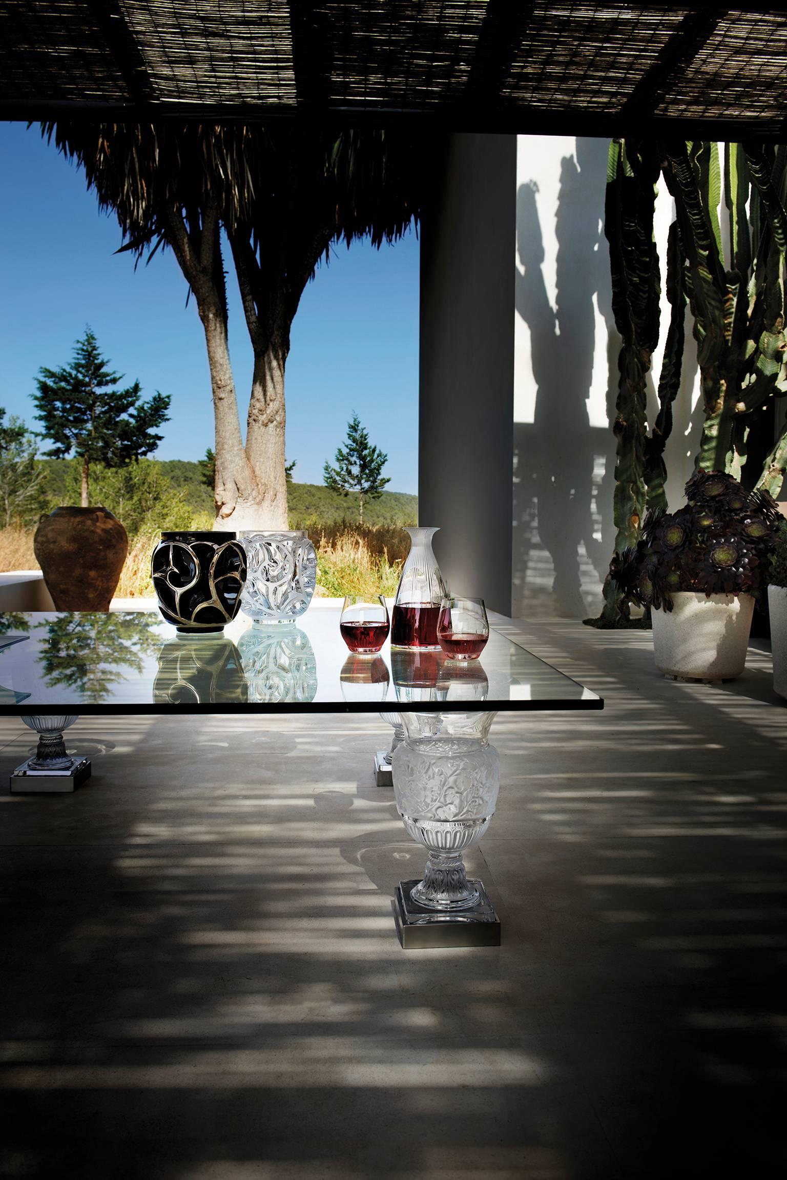 coffee table vase