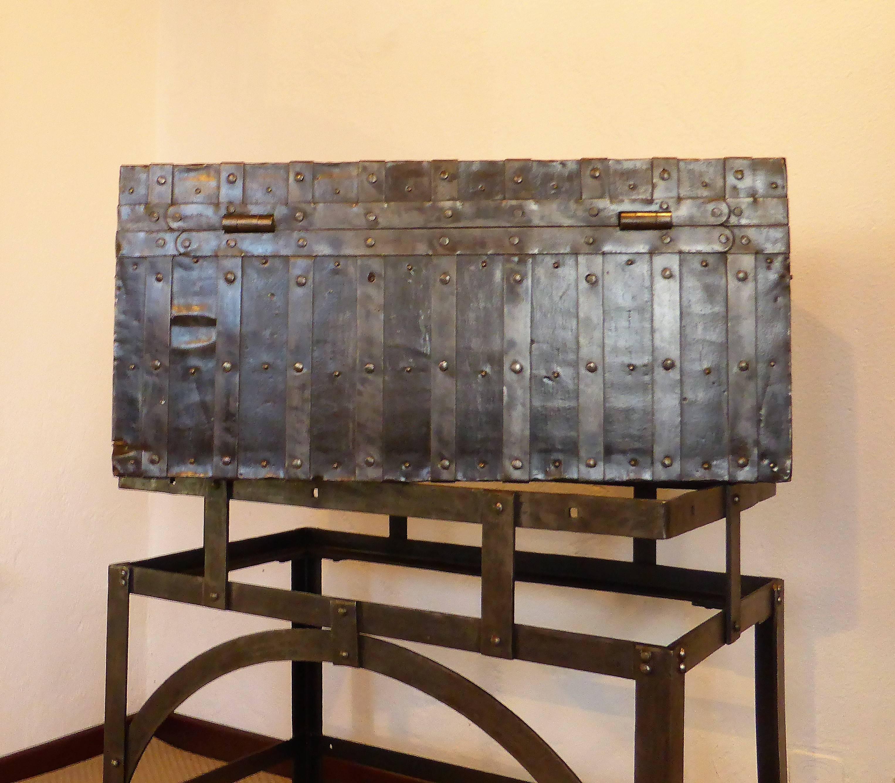 19th Century Italian Antique Strongbox Chest 3