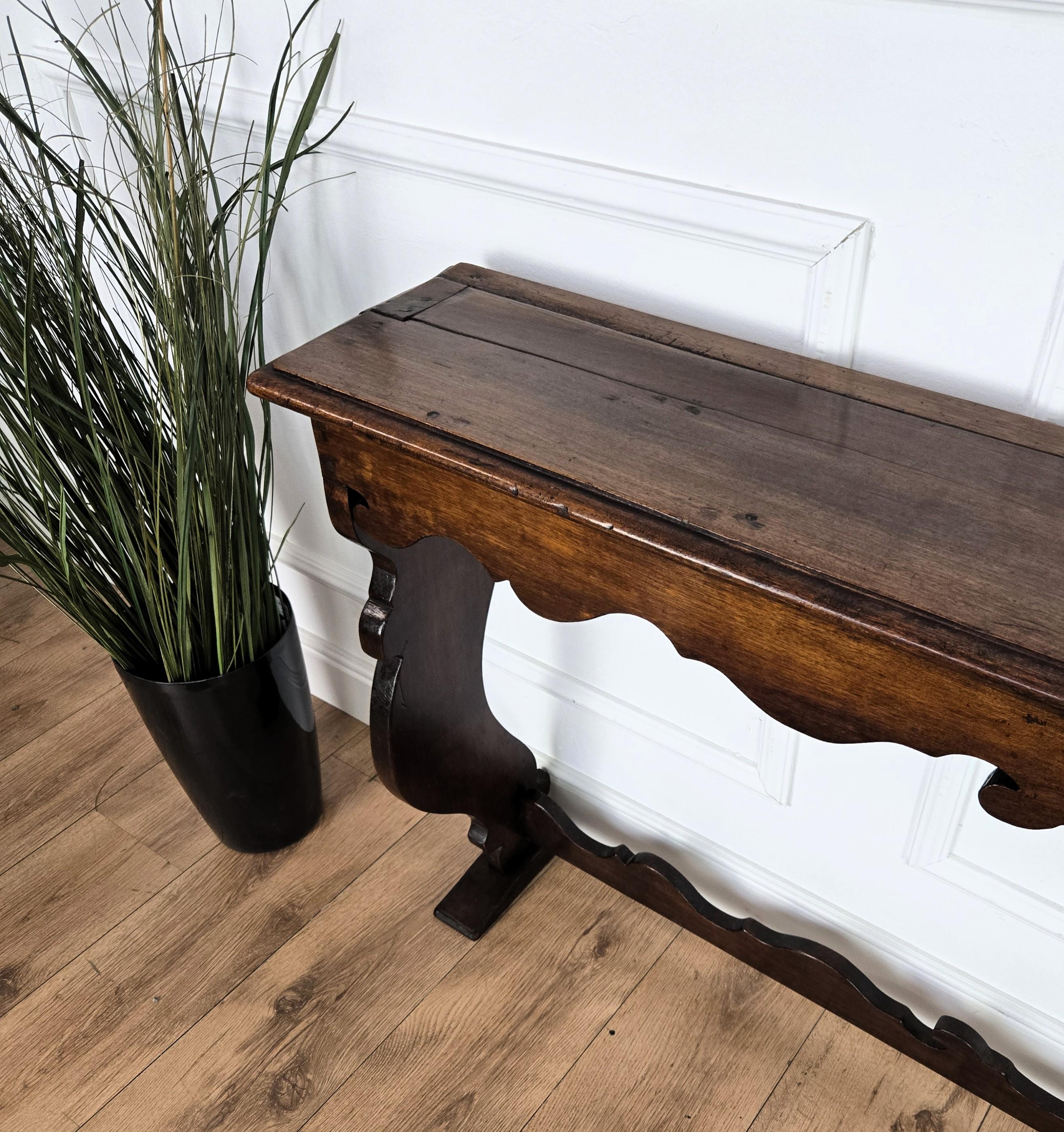 Rustic Minimal Italian Antique Wooden Carved Console Table For Sale 4