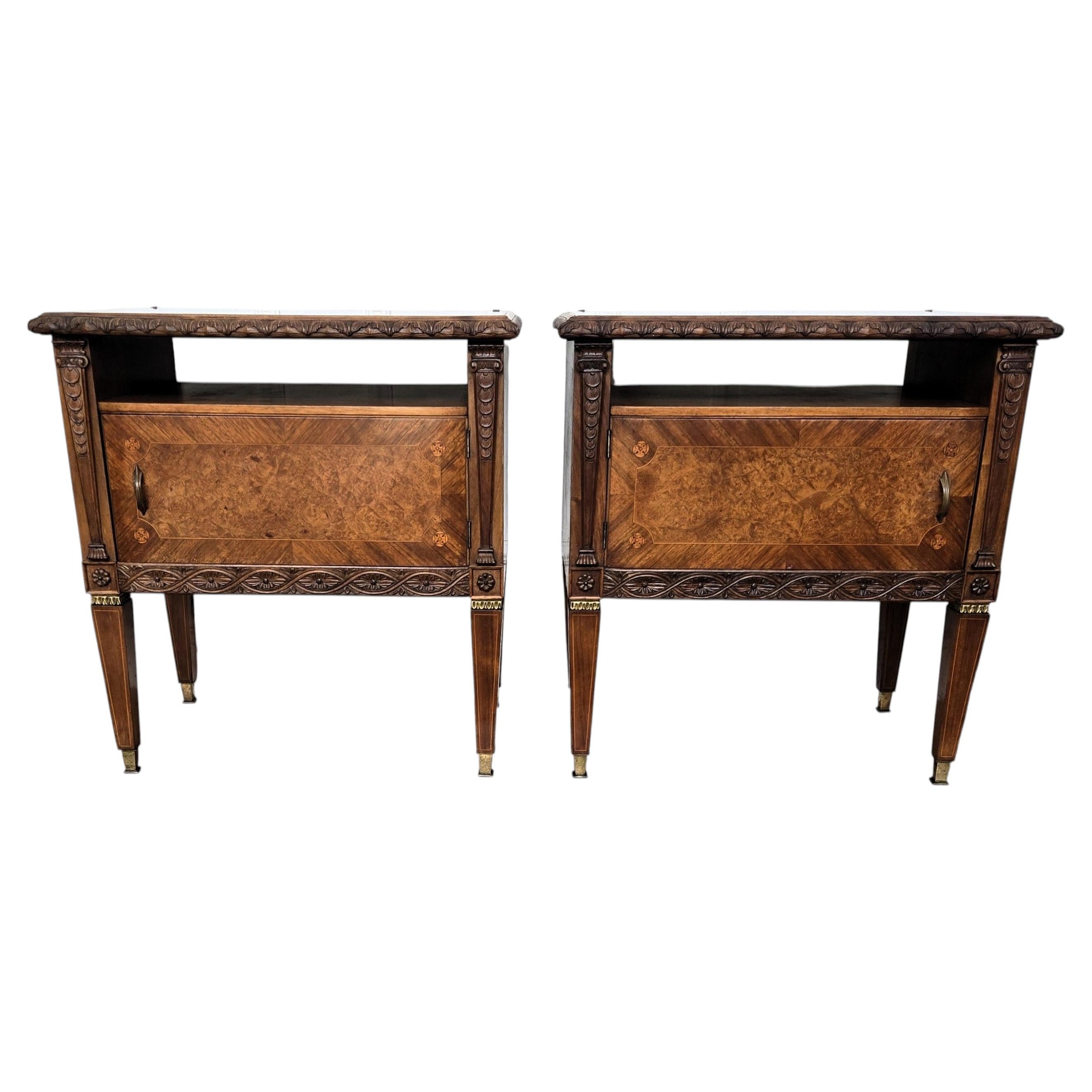 Pair of Mid-Century Italian Art Deco Nightstands Bedside Tables Walnut Glass Top
