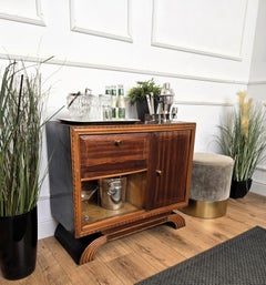 Italian 1960s Art Deco Mid-Century Modern Walnut Dry Bar Cocktail Cabinet
