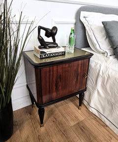Pair of Mid-Century Italian Art Deco Nightstands Bedside Tables Walnut Glass Top