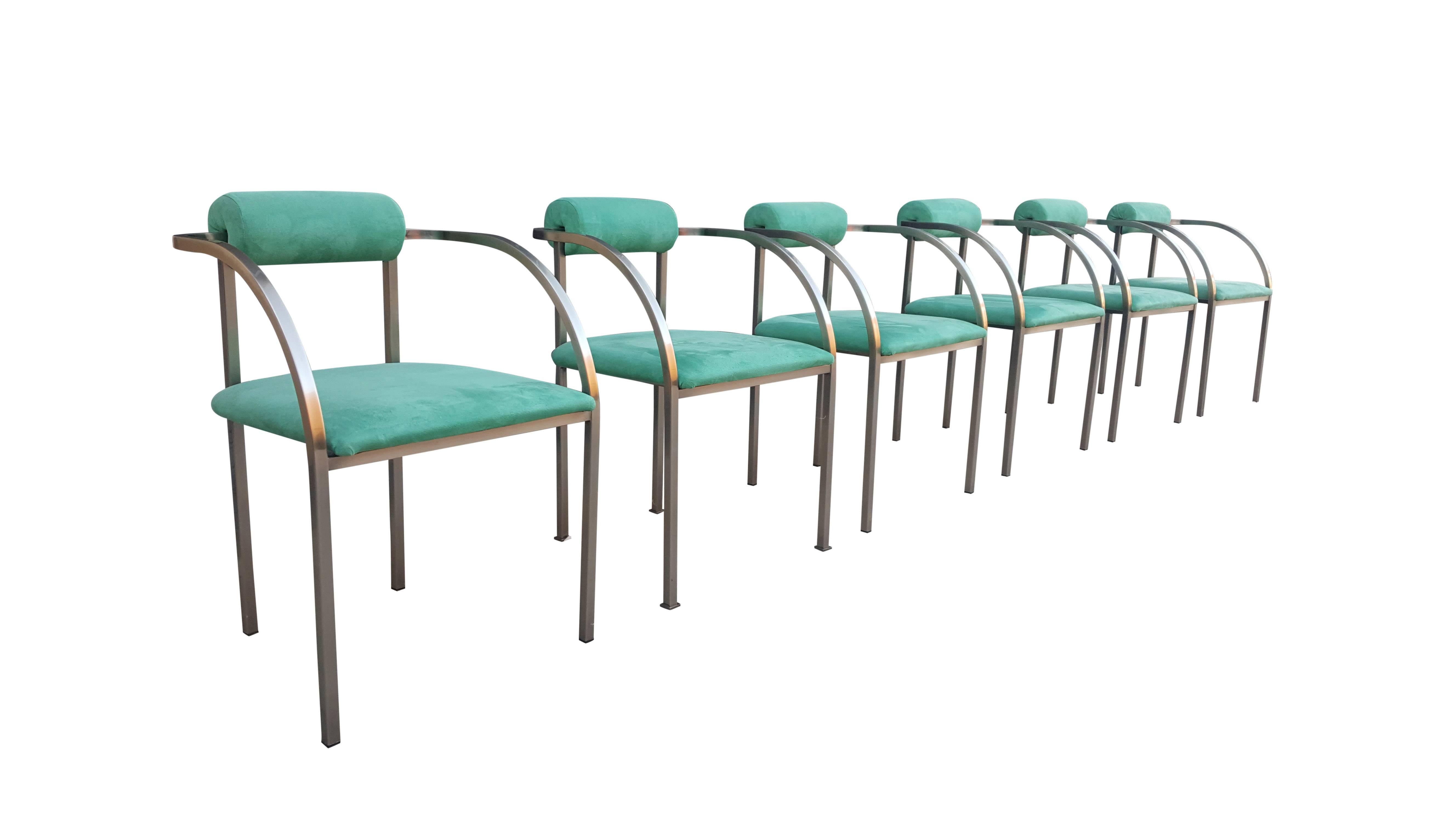 Set of six Belgo Chrome chairs in stainless steel en velvet green color.
Produced in Belgium.
The chairs are in a very good condition.