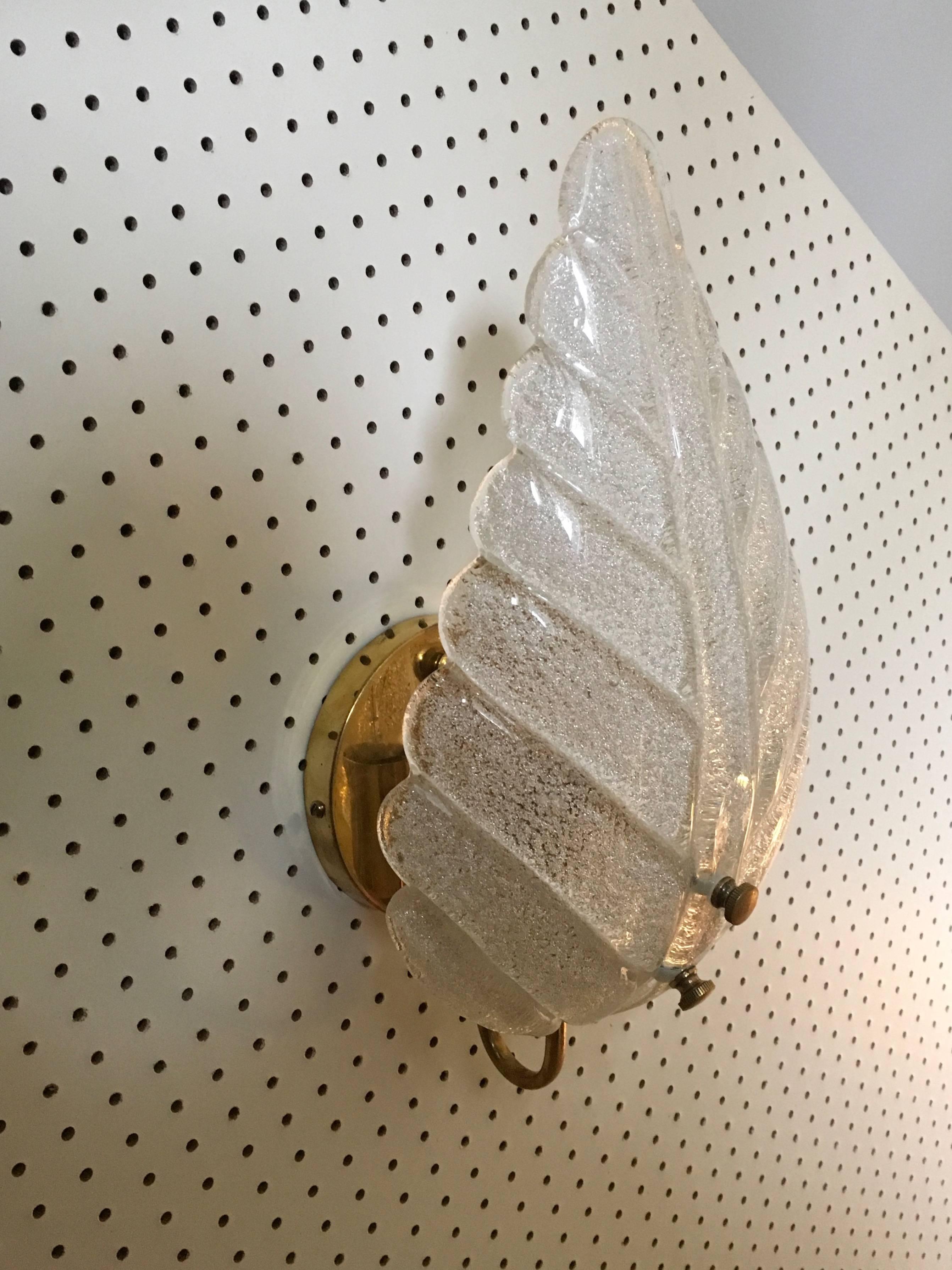 Italian Rugiodoso Glass Leaf Wall Sconce Attributed to Toso, Italy, 1970s