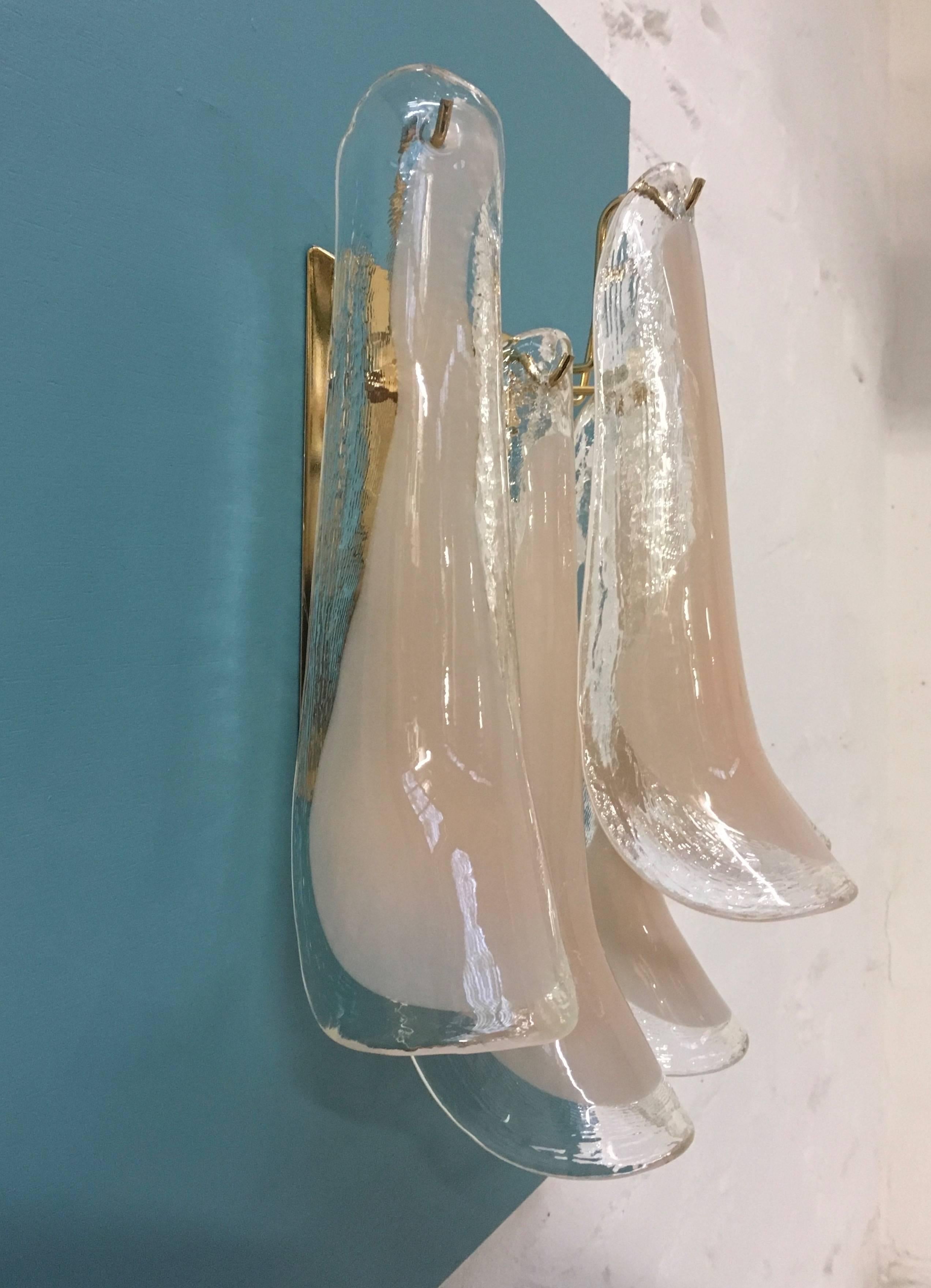 Mazzega Murano Pink Glass Petal Wall Sconce, Italy, 1980s In Excellent Condition In Melbourne, AU
