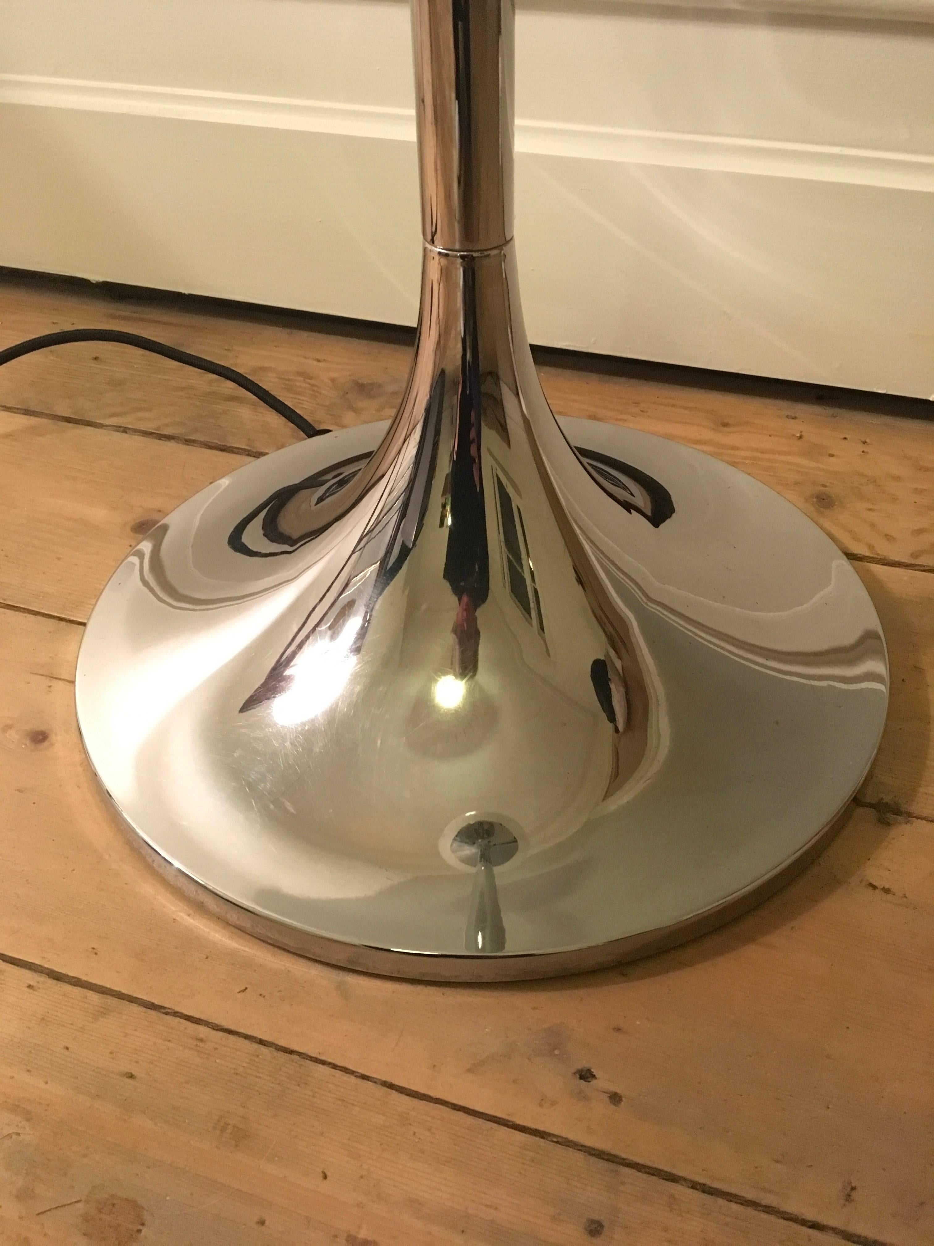 Bud Grande Flash Floor Lamp by Harvey Guzzini, Italy, 1968 In Good Condition In Melbourne, AU