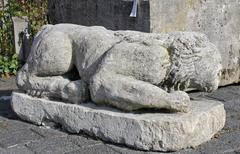 Couple Antique Lions