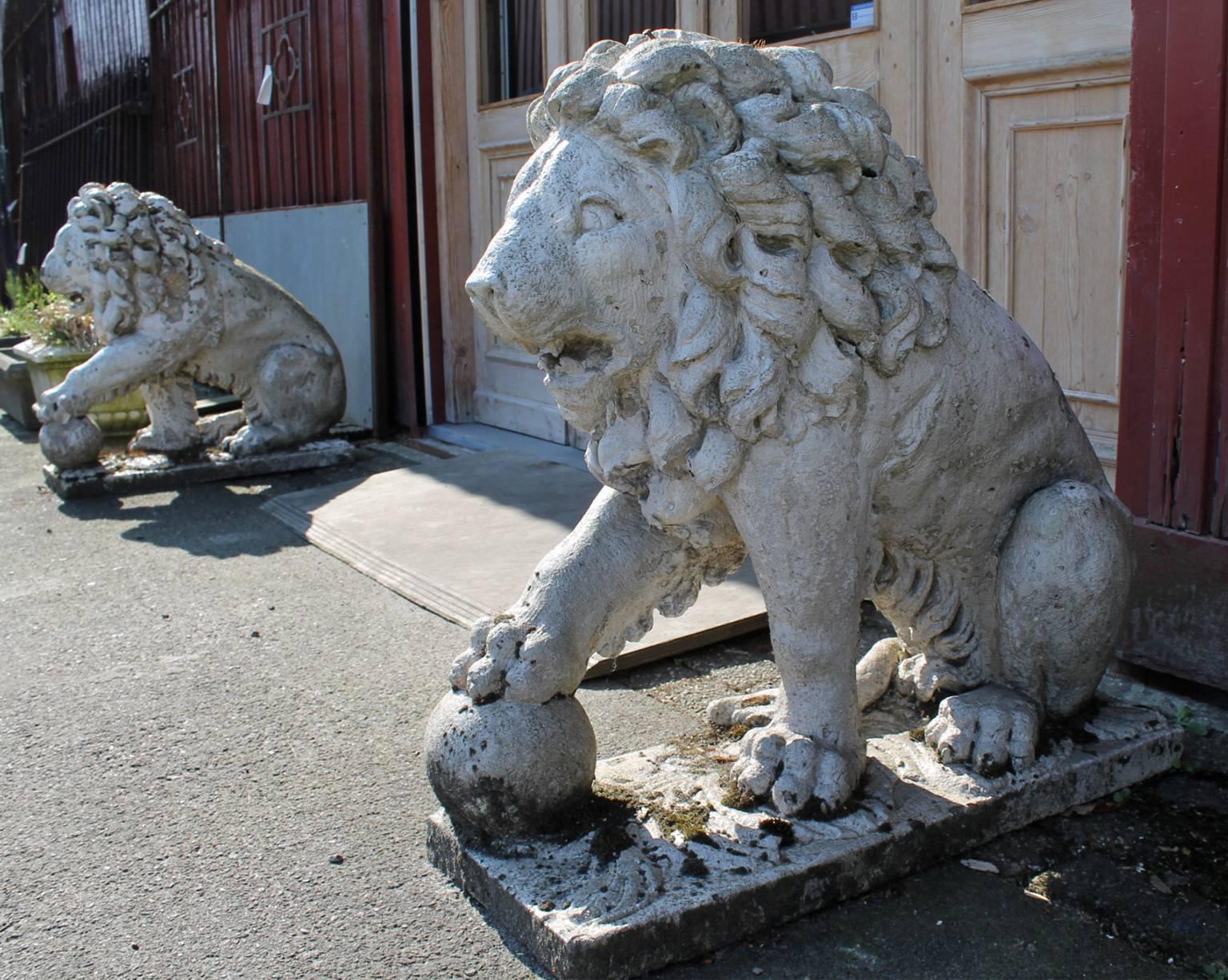 Pair of 19th Century French Limestone Lions For Sale 3