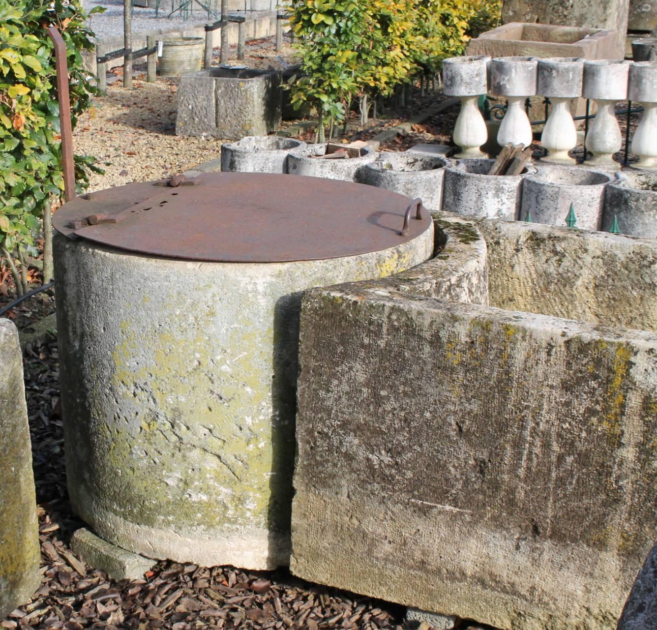 Antique Trough and Well from the Early 18th Century For Sale 3