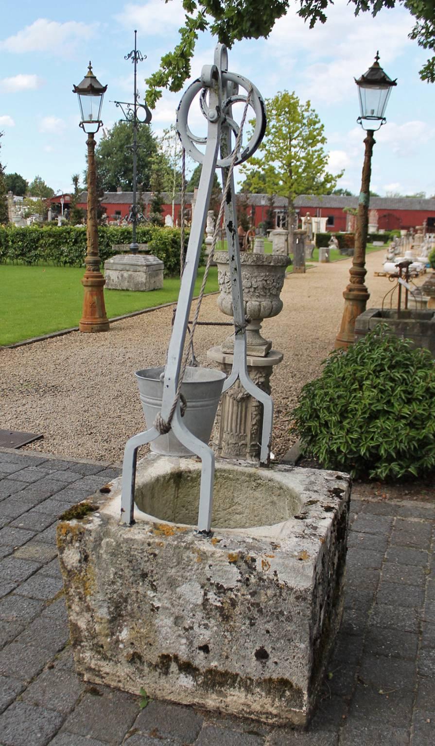  Antique Well from the 18th Century from France For Sale 3