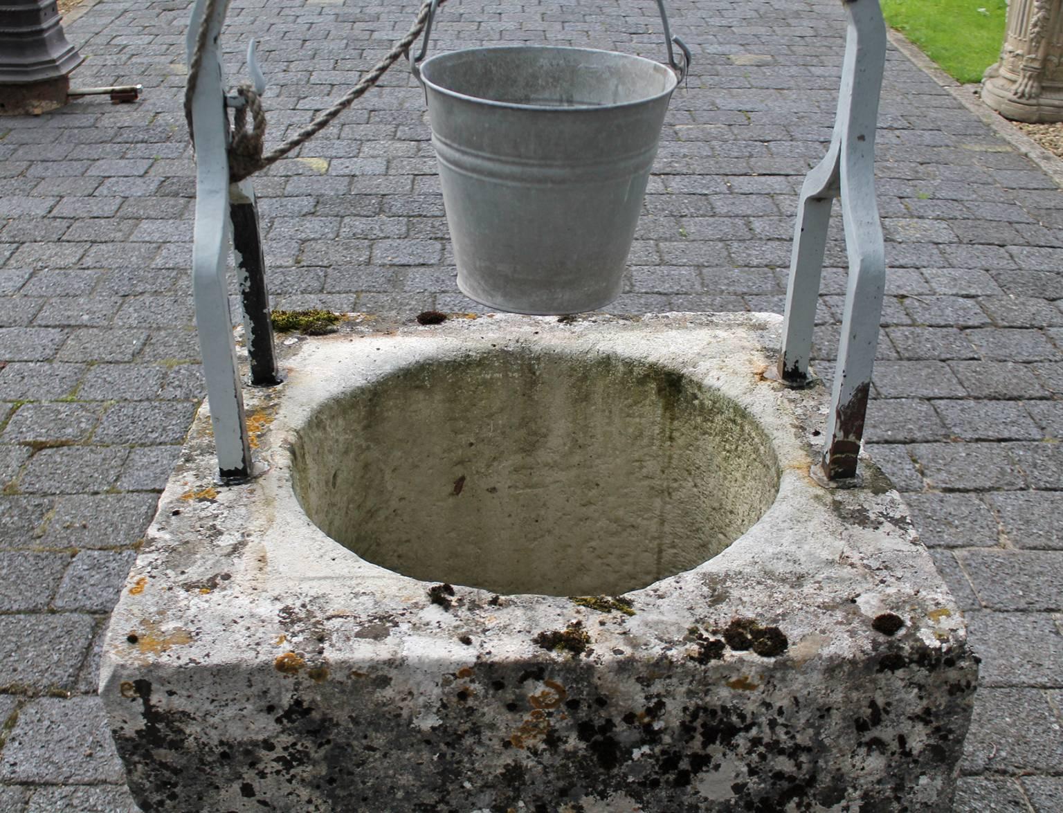  Antique Well from the 18th Century from France For Sale 4