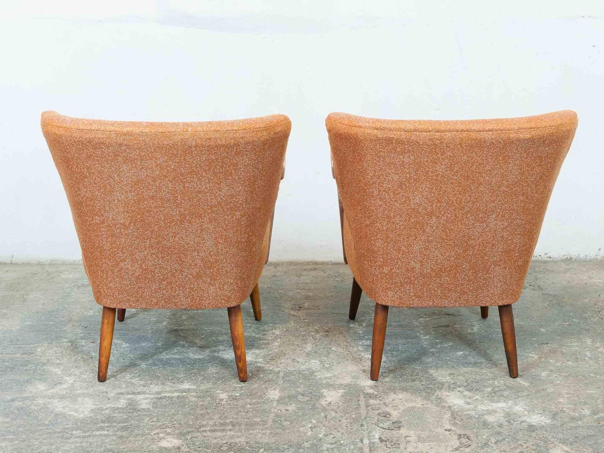 Mid-Century Modern Pair of 1940s Vintage Midcentury Cocktail Chairs in Astro Orange Fabric