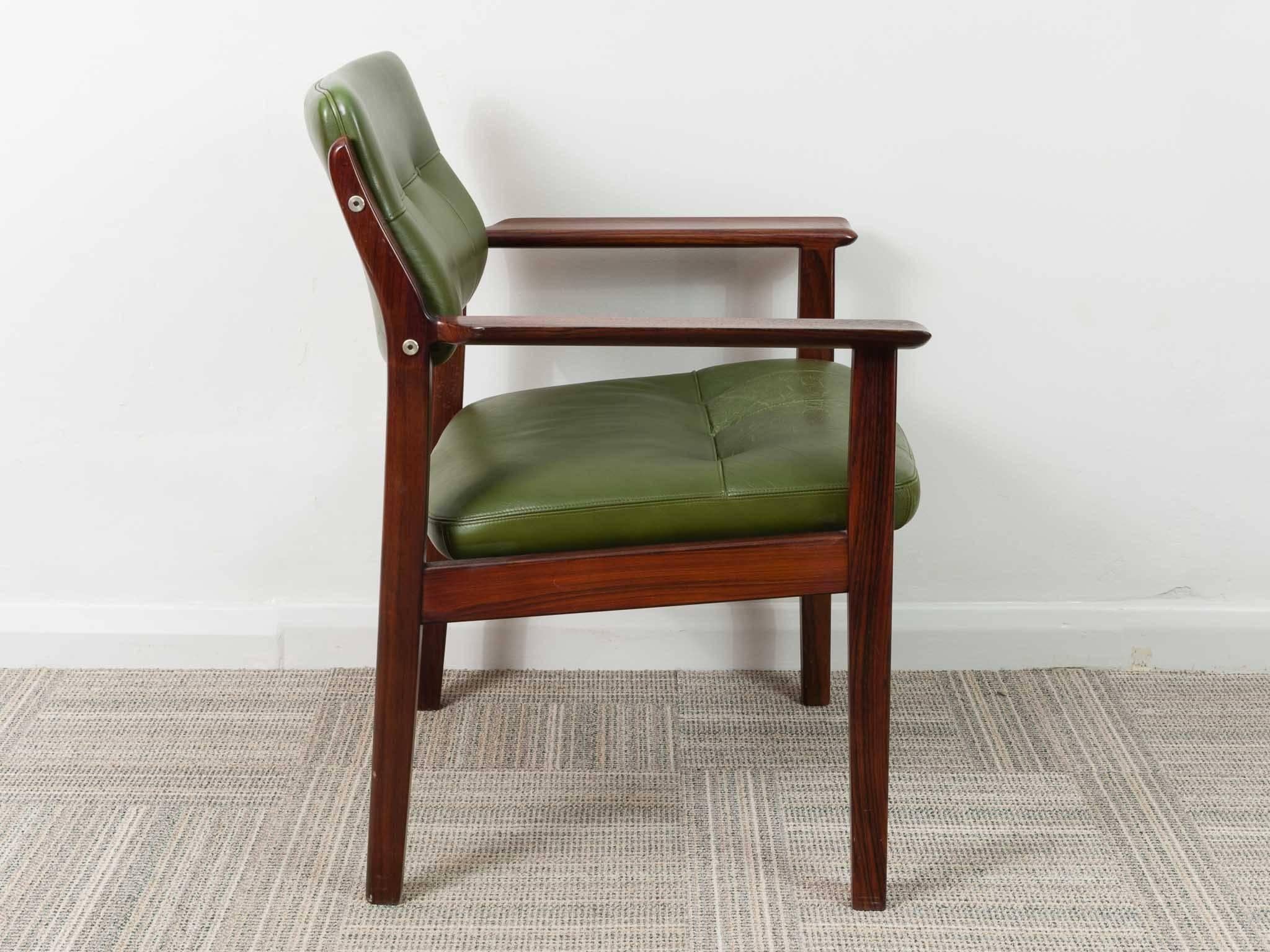 Danish 1960s Arne Vodder Rosewood and Green Leather Armchairs for Sibast Mobler In Good Condition In London, GB
