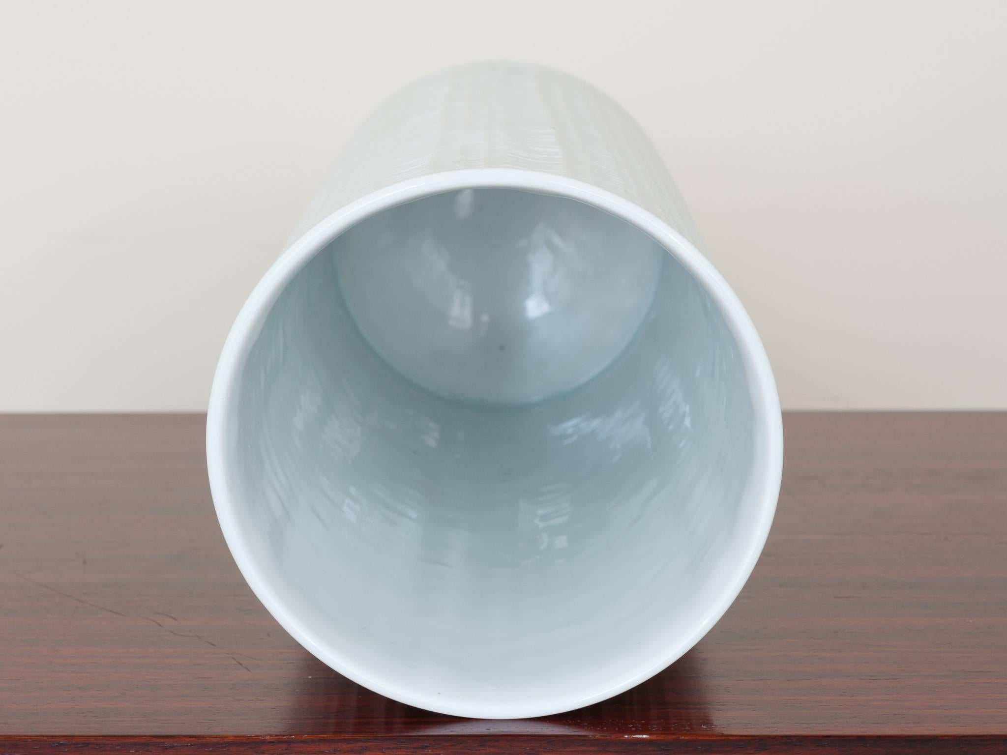 Mid-20th Century 1960s Hutschenreuther Matte White Porcelain Vase