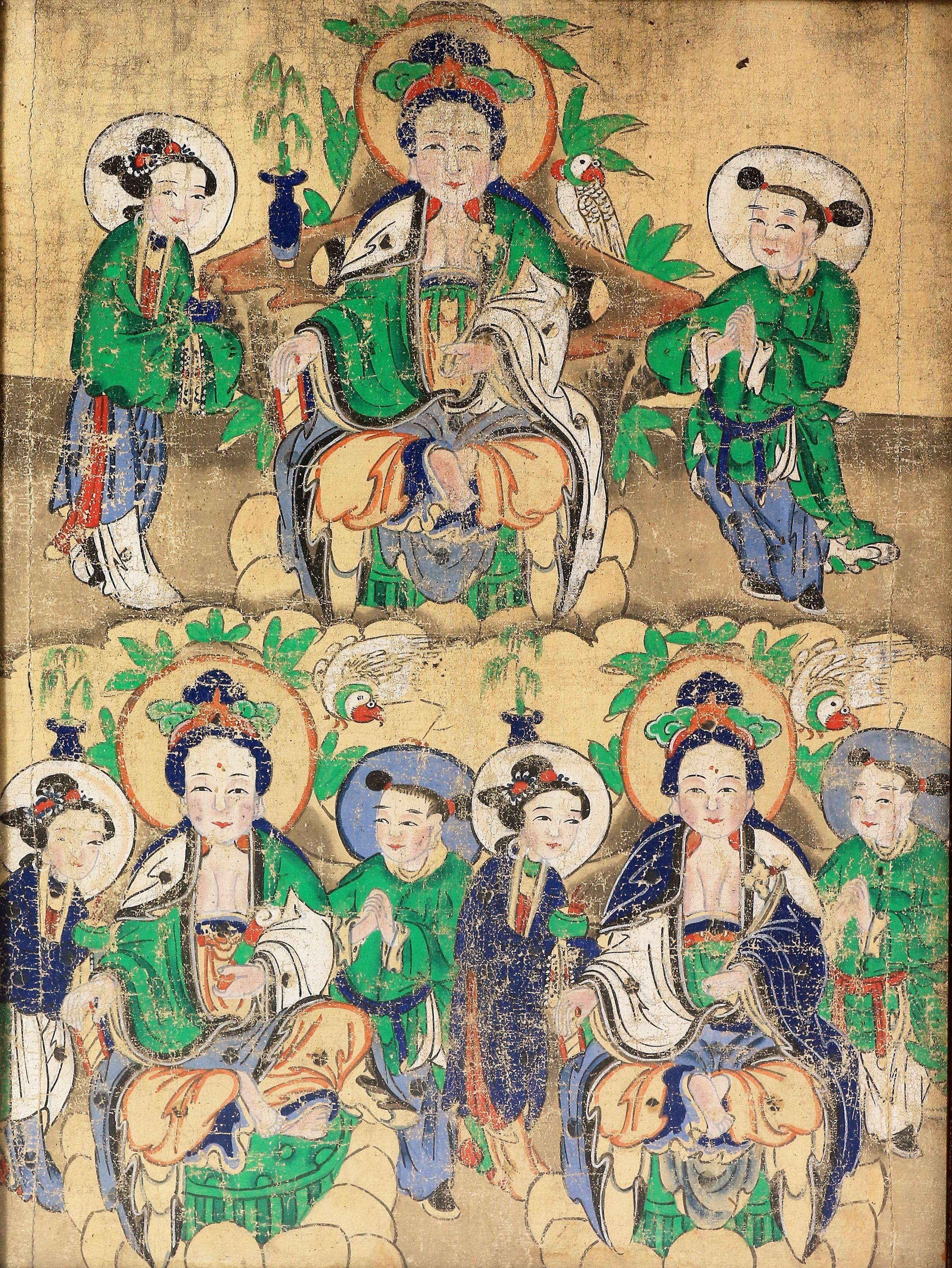 Chinesisches Gemälde, das He Xiangu darstellt, dreimal reproduziert, aber mit einem anderen Attribut: oben eine Lotusblume, unten links eine Fliegenjagd und unten rechts wieder die Lotusblume, jedes Mal umgeben von einem Schüler, der rechts betet,