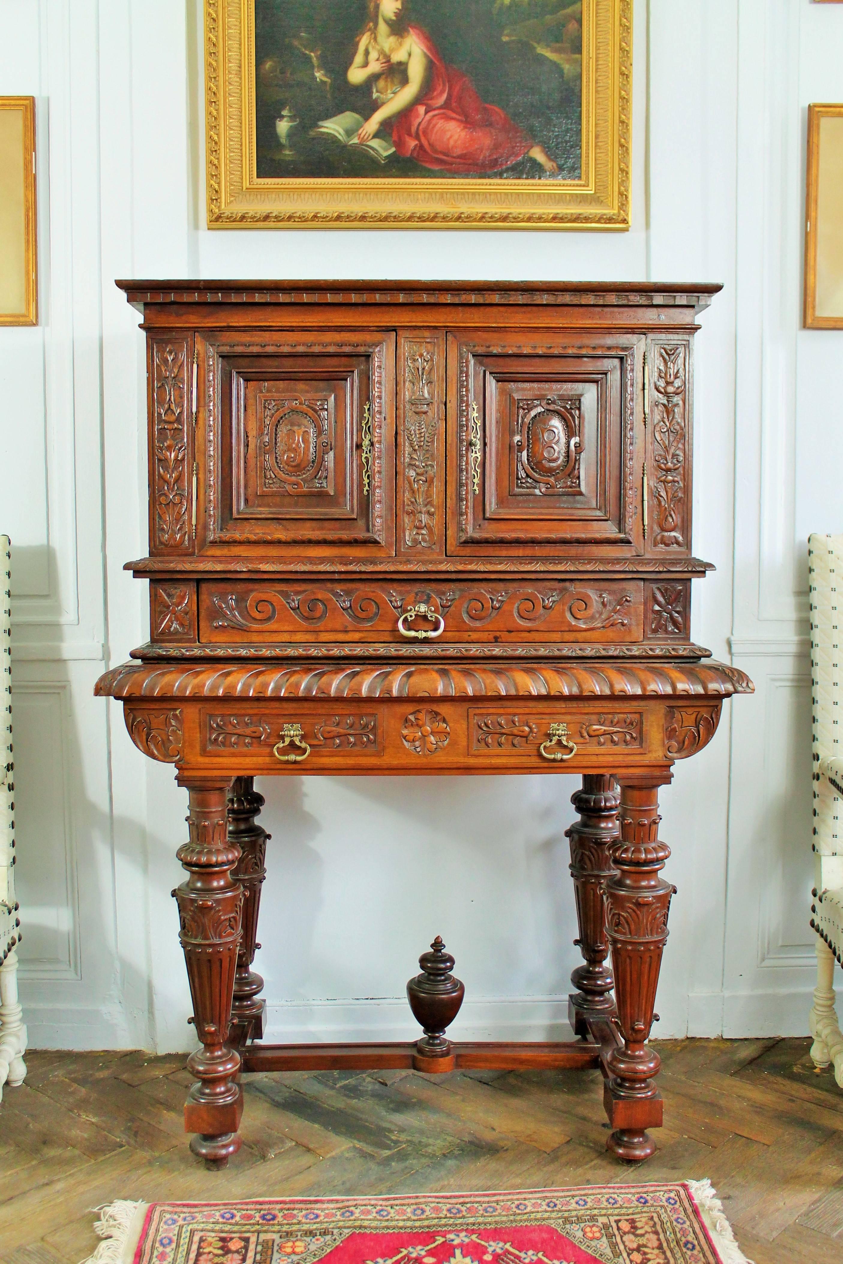 19th Century Renaissance Revival Cabinet Richly Hand-Carved 3