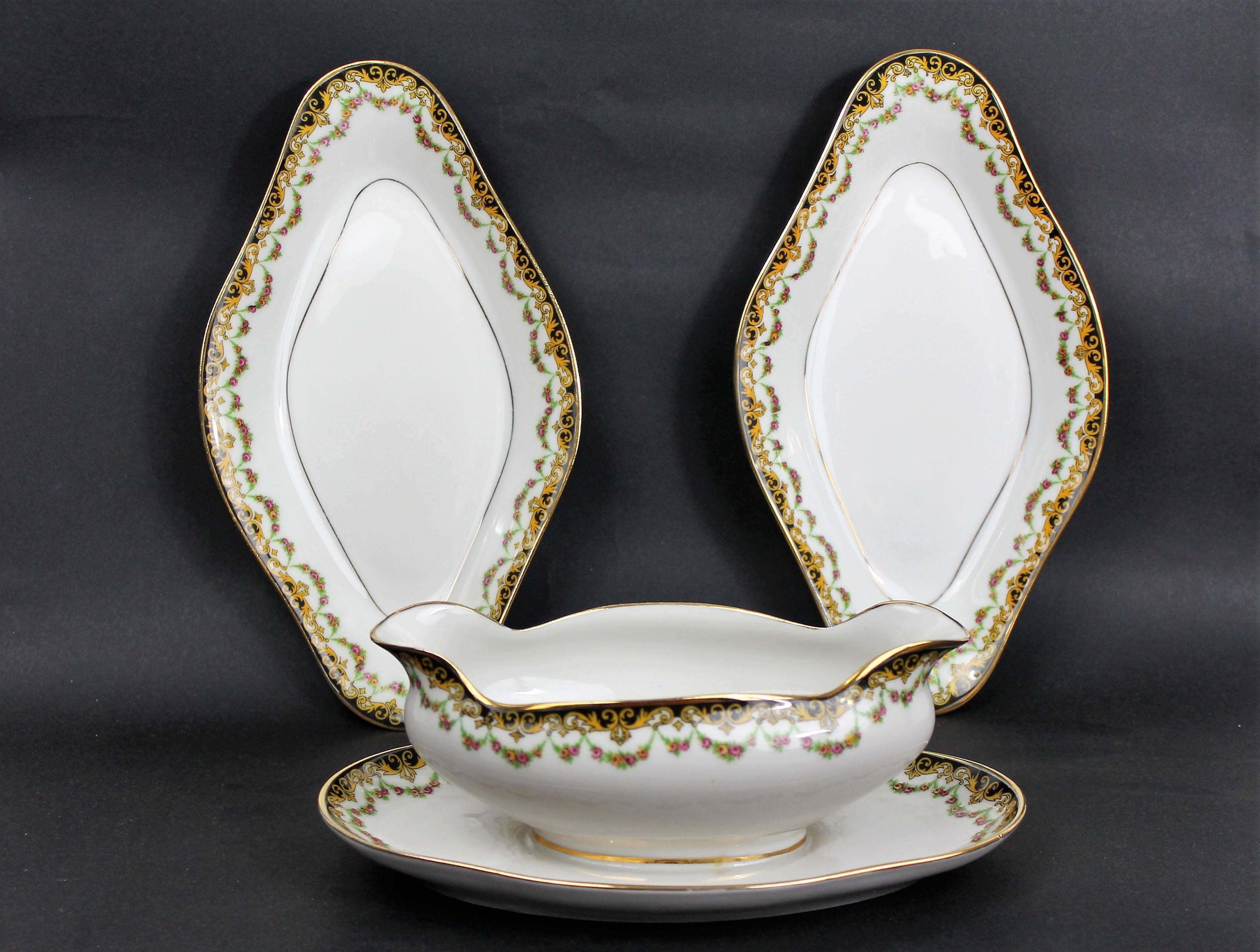 Limoges Porcelain Tableware, 67 Pieces In Good Condition In Beuzevillette, FR