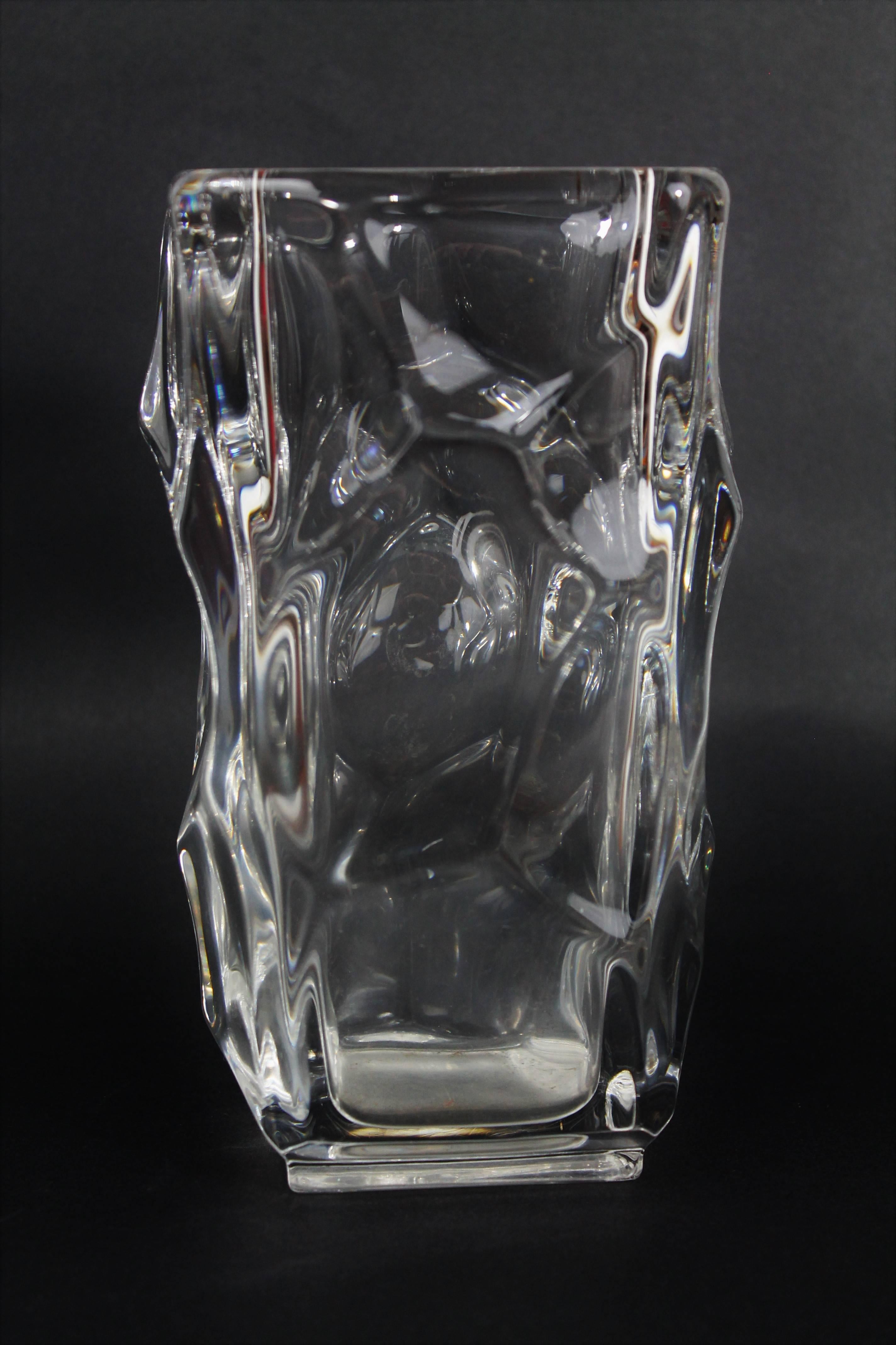 Large clear crystal free-form vase in translucent white crystal,
circa 1960.