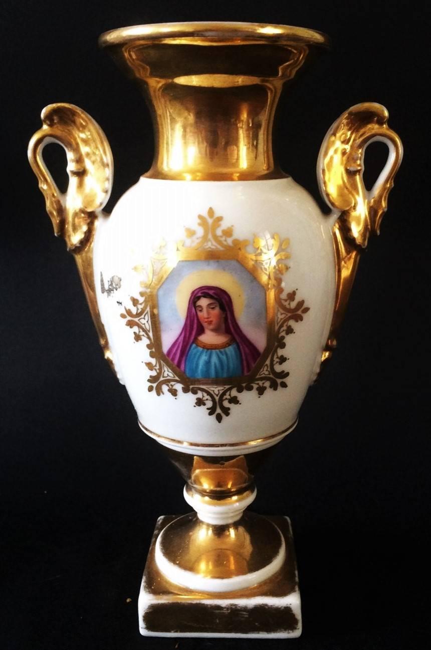Mid-19th Century Religious gold Baluster Vase - Paris Porcelain - Virgin Mary- XIXth Napoleon III