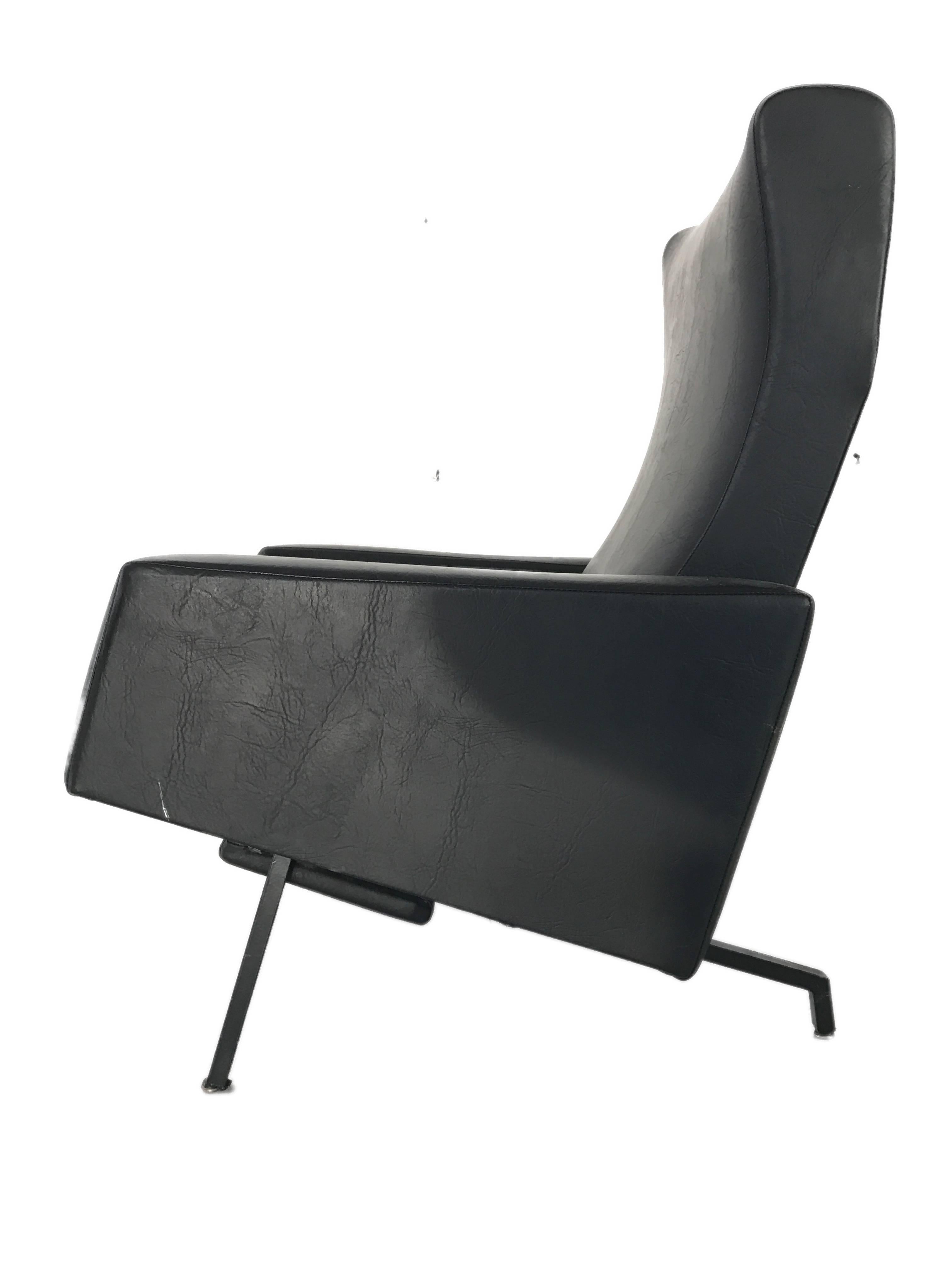 Belgian Lounge Chair Trelax by Pierre Guariche for Meurop For Sale