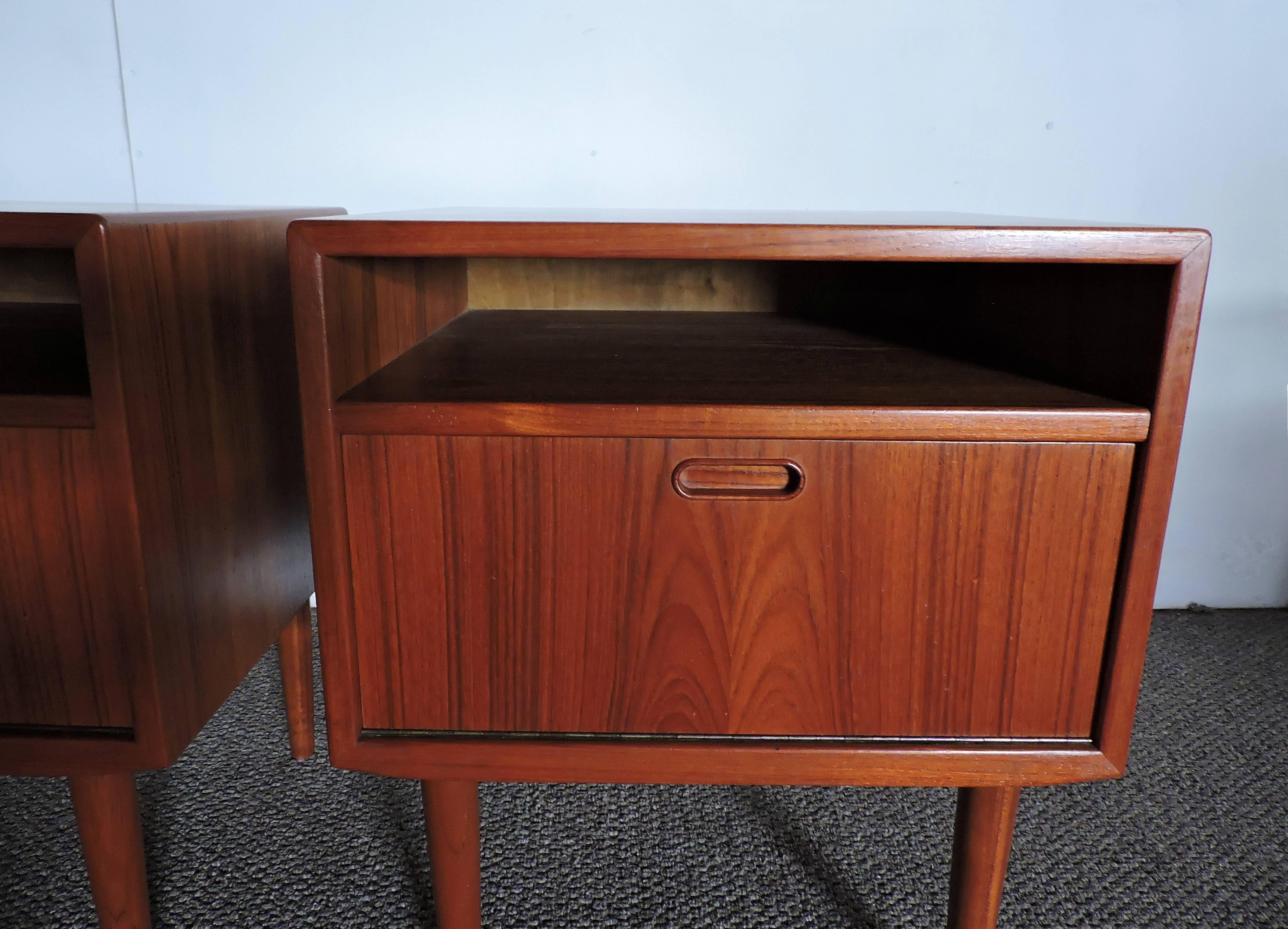 Mid-20th Century Pair of Danish Modern Teak Nightstands by Falster