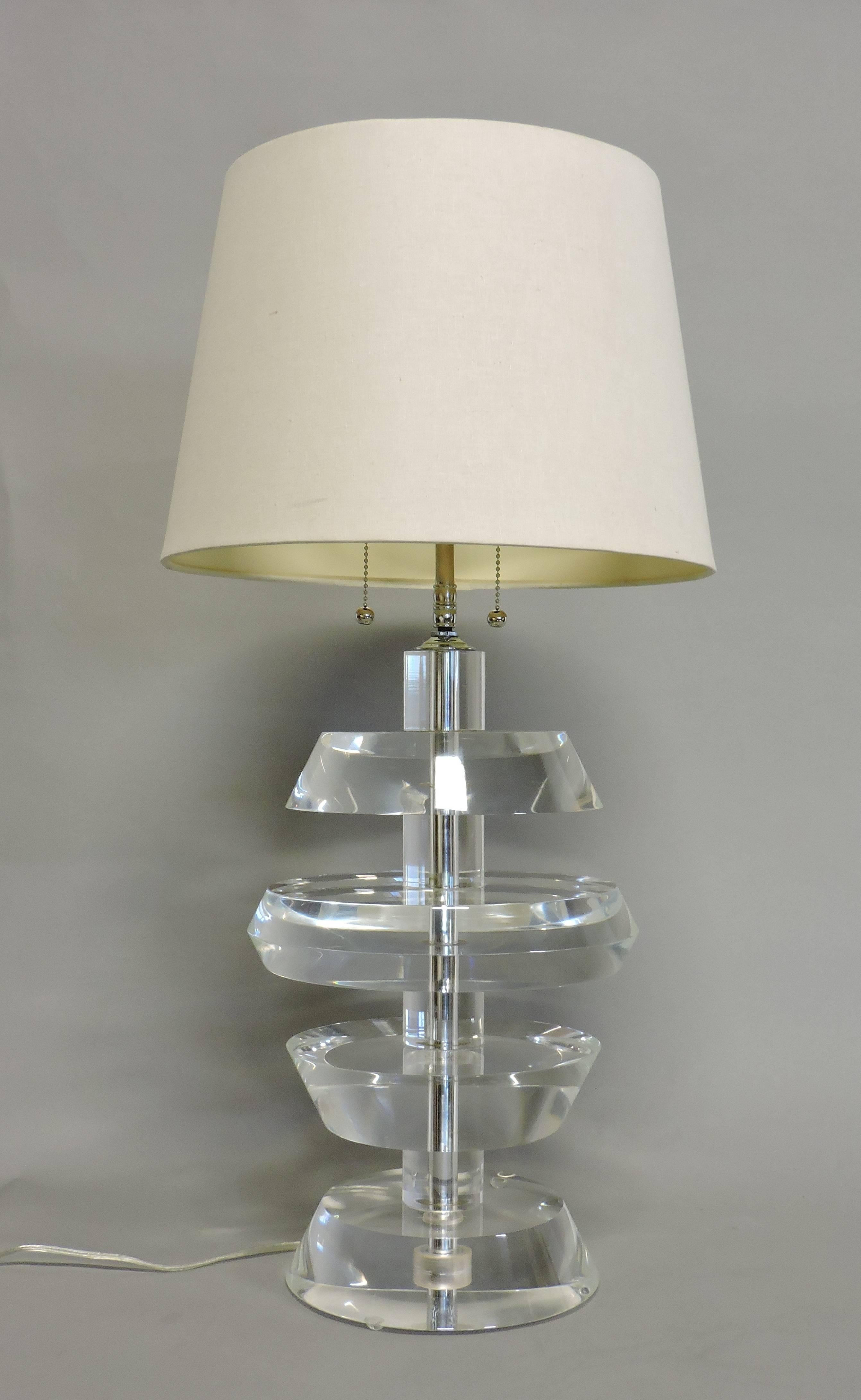 Karl Springer Style Mid-Century Modern Stacked Lucite and Chrome Table Lamp For Sale 1