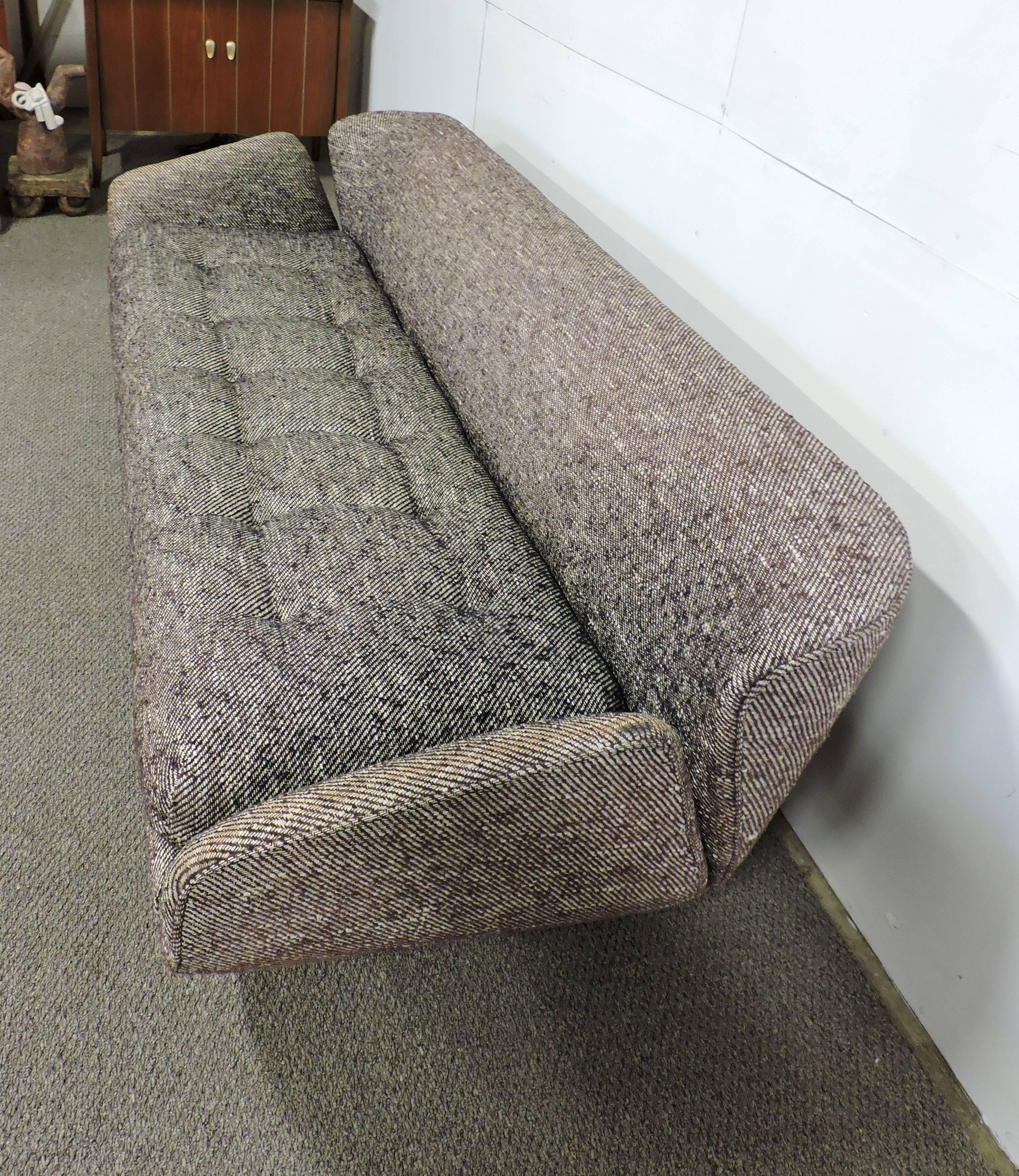 Mid-Century Modern Wieland Sofa von OB Solie mit geschwungener Rückenlehne und Armlehnen (amerikanisch)