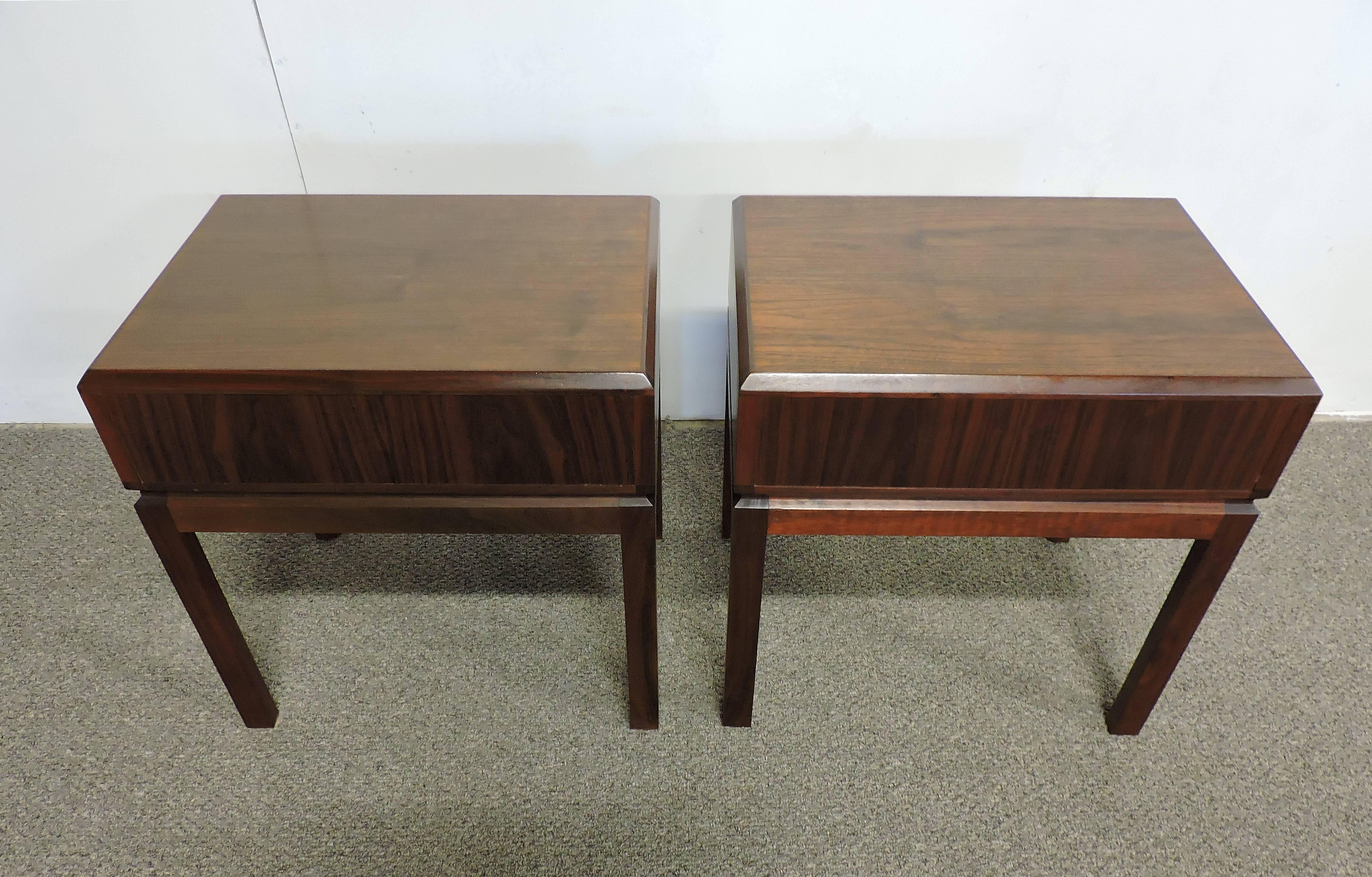 Mid-20th Century Pair of Founders Mid-Century Modern Walnut Nightstands or End Tables 