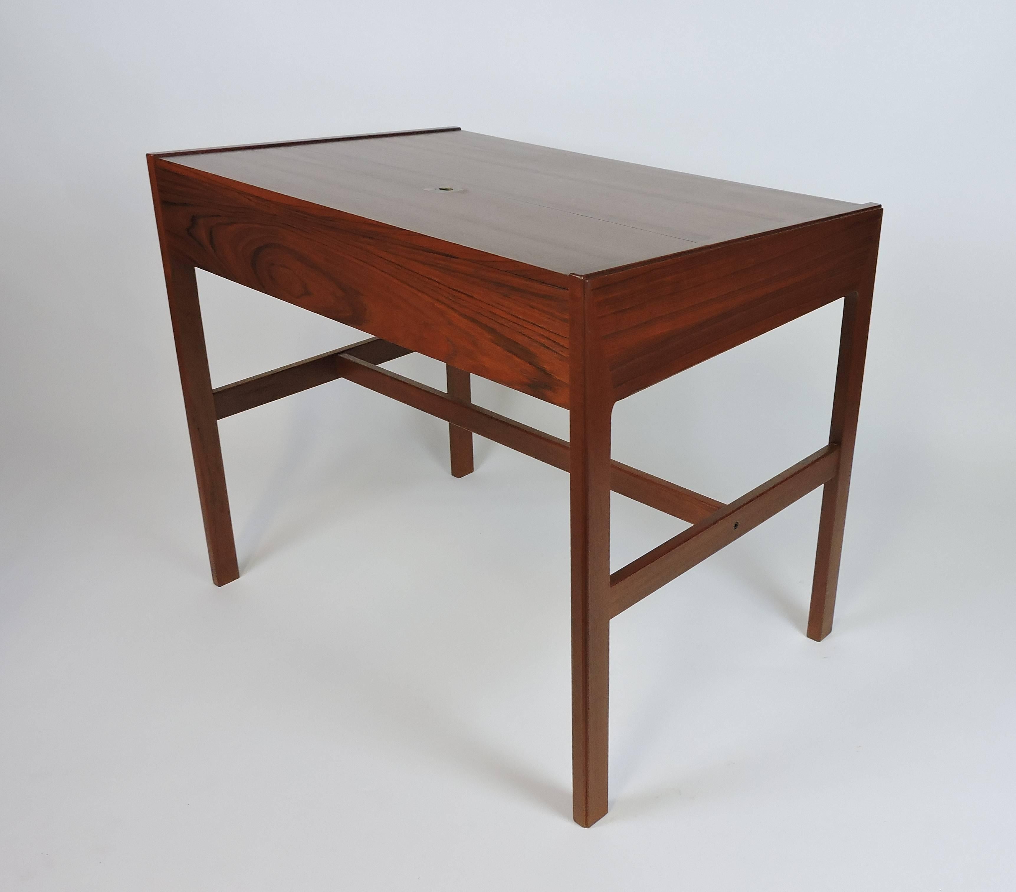 Arne Wahl Iversen Danish Modern Teak Desk or Vanity Table, Model 82 4