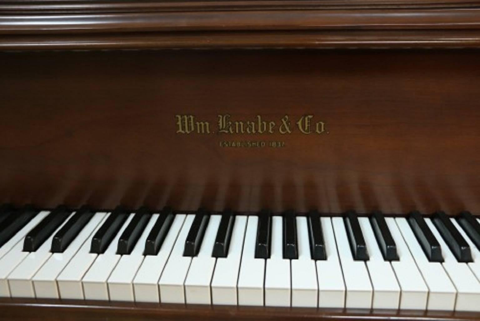 Chippendale Art Case Knabe Baby Grand Piano 1978 Beautiful Chocolate Mahogany 