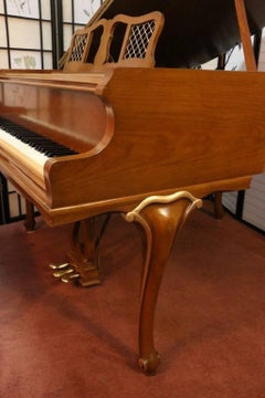 Art Case Chippendale Style Walnut Knabe Baby Grand Piano with Gold Trim
