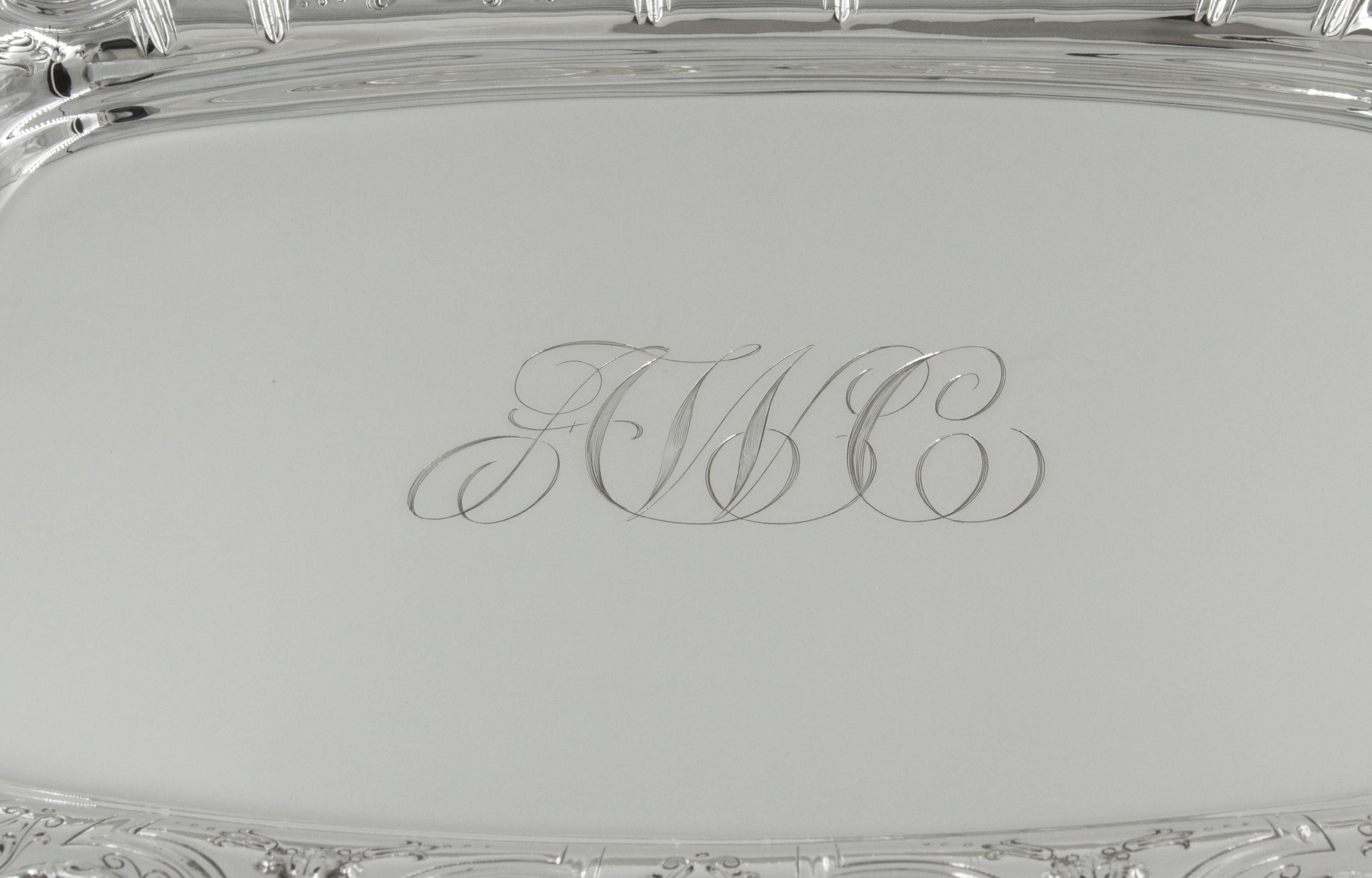 This piece is a work of art; just look at that majestic border! Pierced work with medallions comes together in harmony to make this dish simply breath-taking. We also love the shape, unlike the usual round this is oblong and has a scalloped rim.