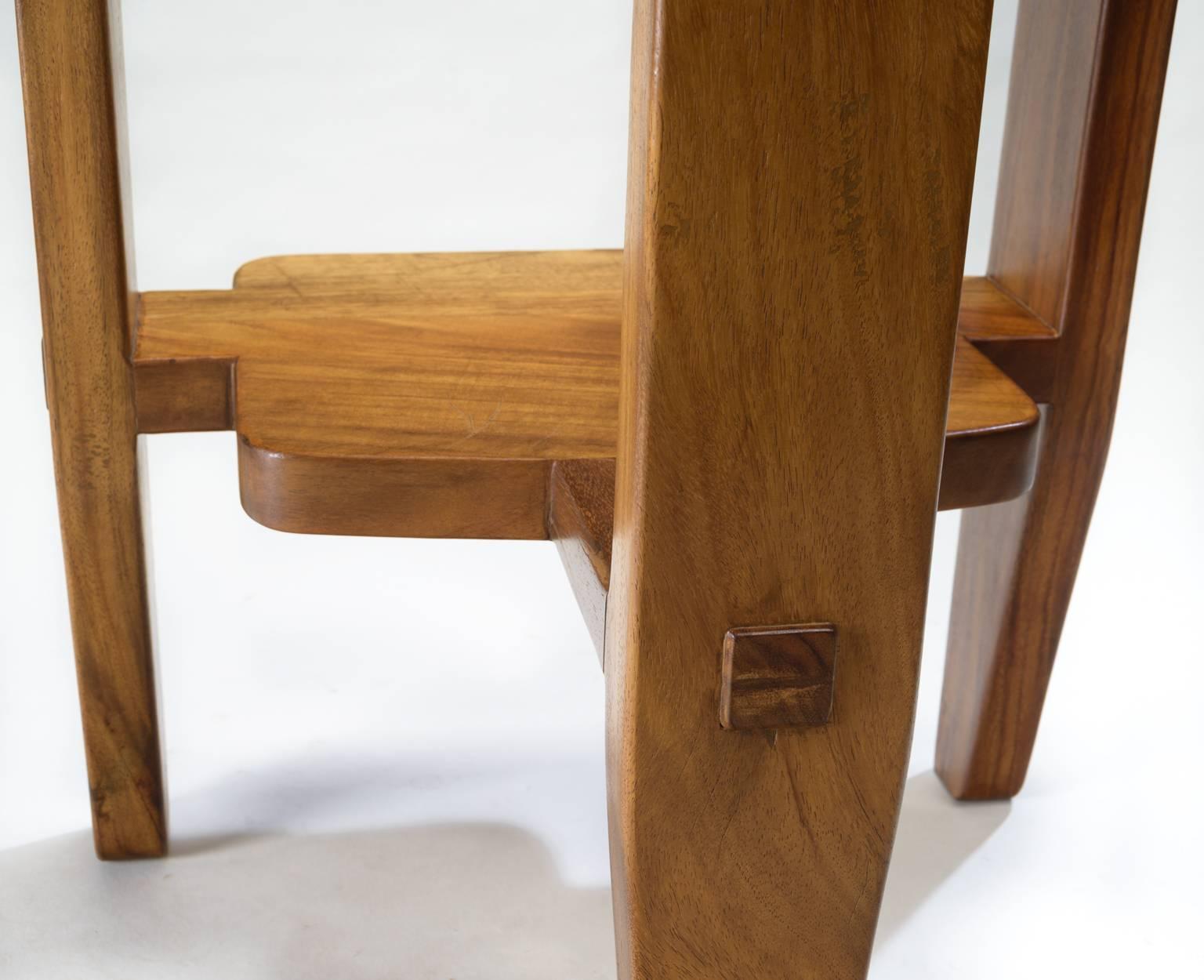 Laredo-Sessel, 3-bein, zeitgenössisches ergonomisches Design mit Lackierung (21. Jahrhundert und zeitgenössisch) im Angebot
