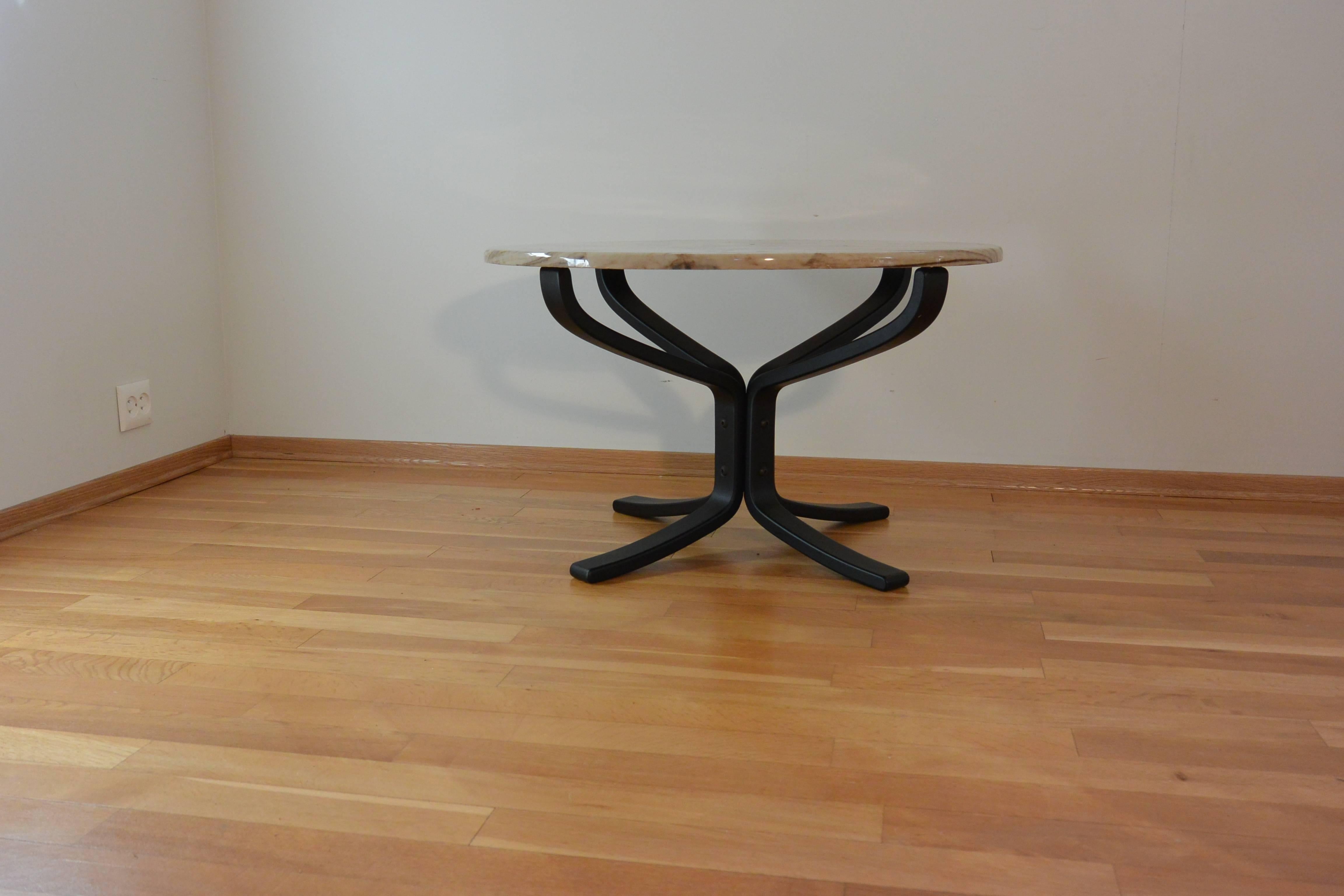 Marble Composite Falcon Table Sigurd Ressell Vatne Mobler Norway In Excellent Condition For Sale In Notteroy, NO