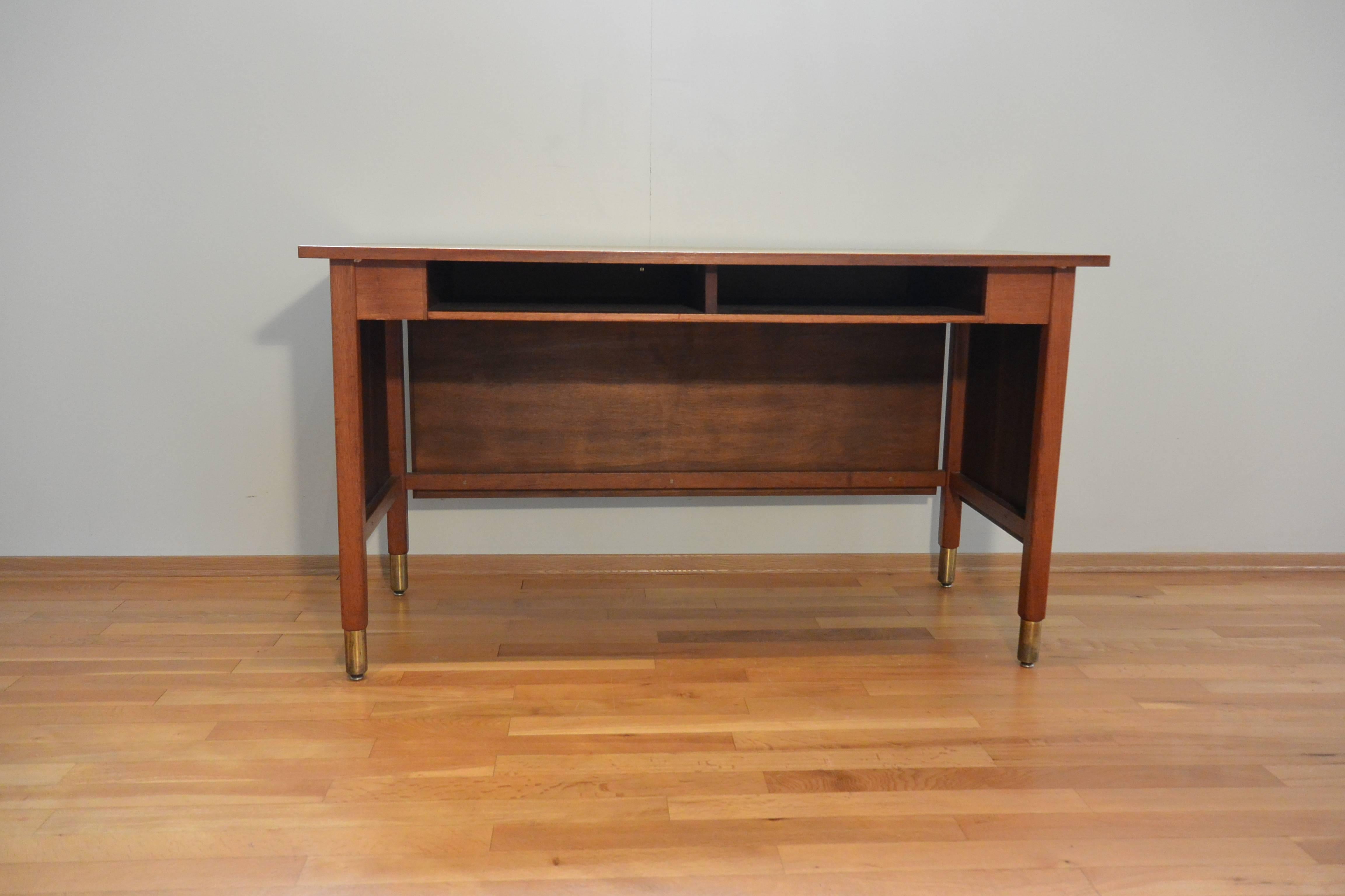 1957 Rare Teak Desk by Torbjørn Afdal, Norway In Good Condition For Sale In Notteroy, NO