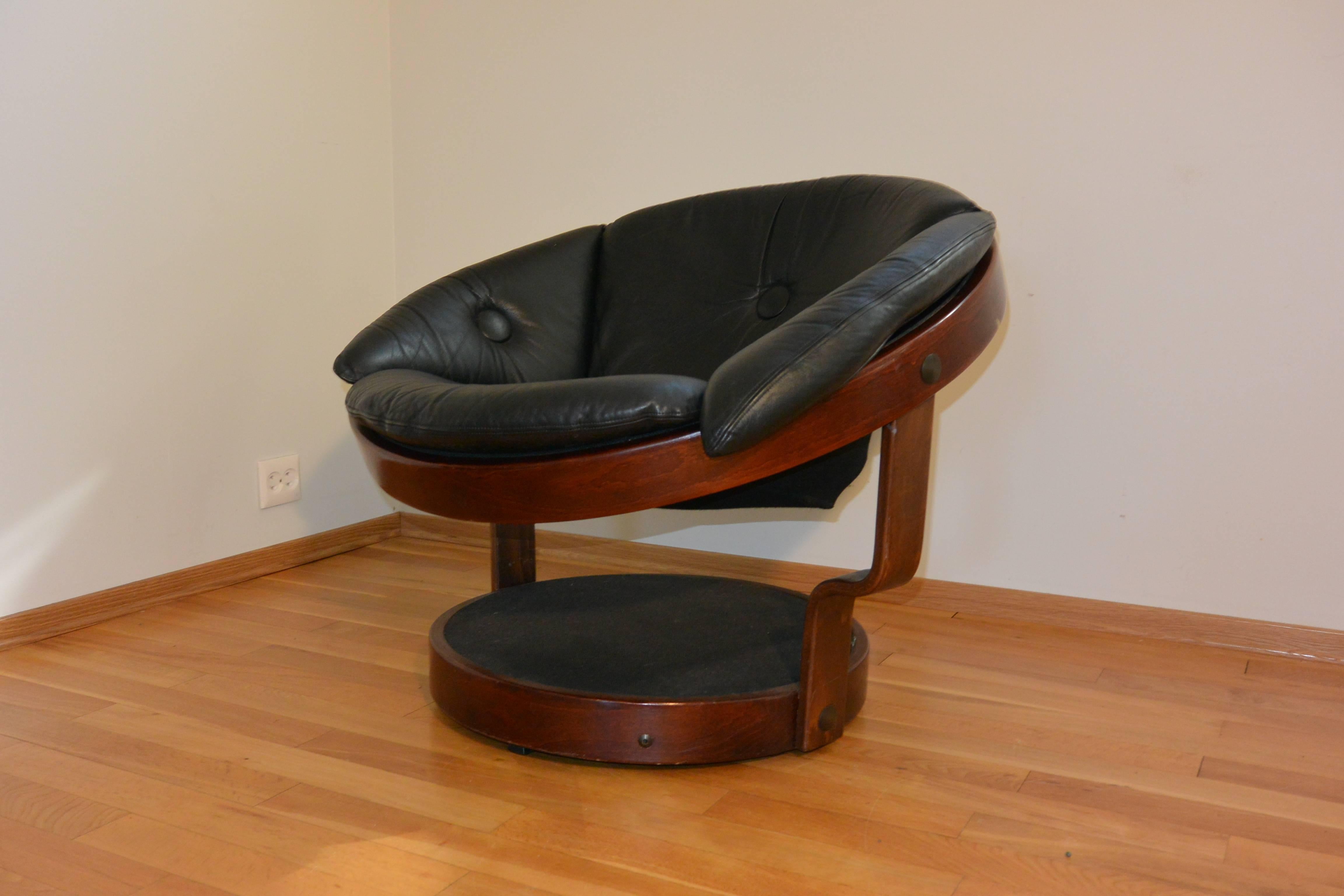 Black Convair Swivel Chair by Oddmund Vad, Norway In Excellent Condition In Notteroy, NO