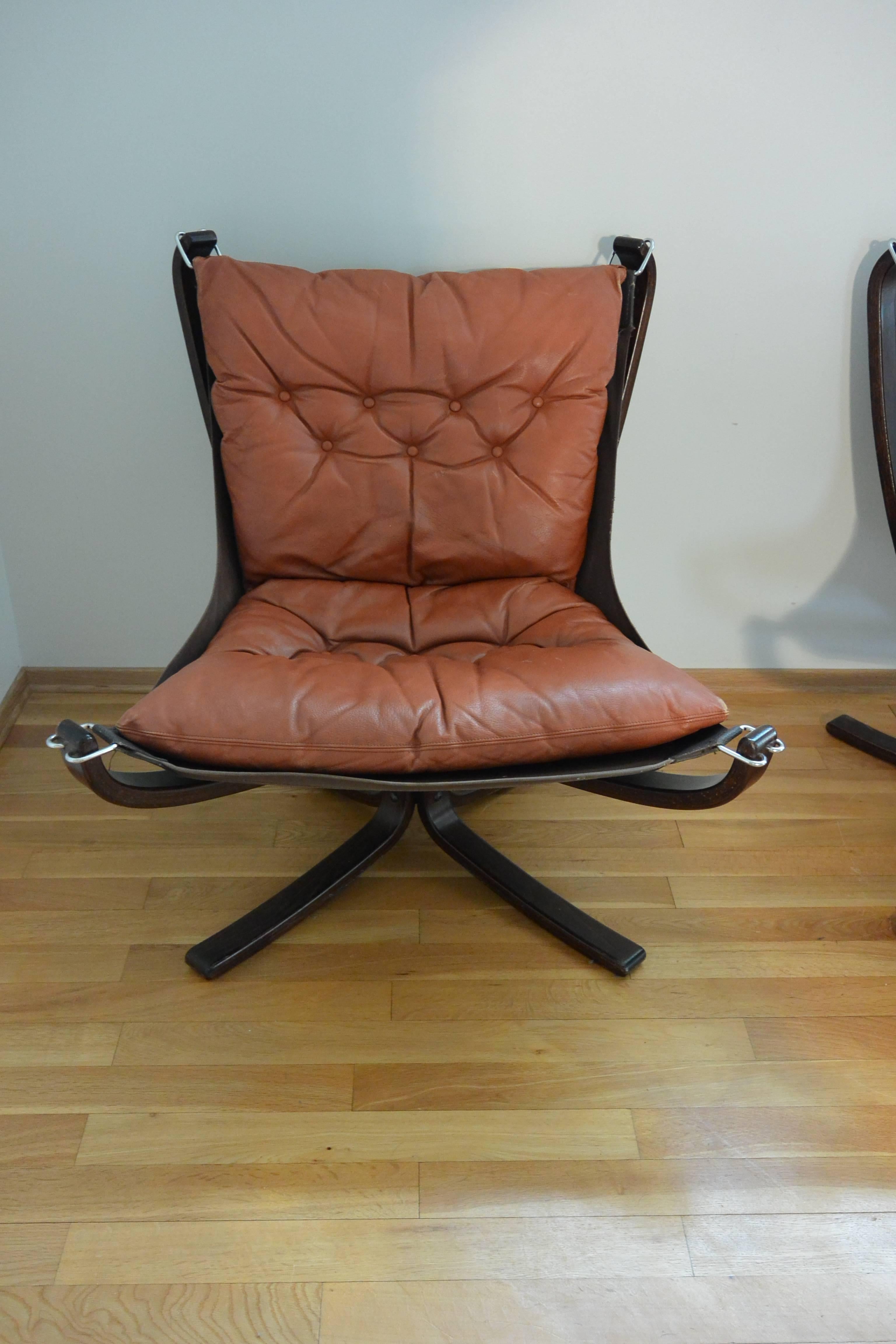 Cognac Falcon Chair Set of Four Vatne Mobler Norway In Excellent Condition In Notteroy, NO