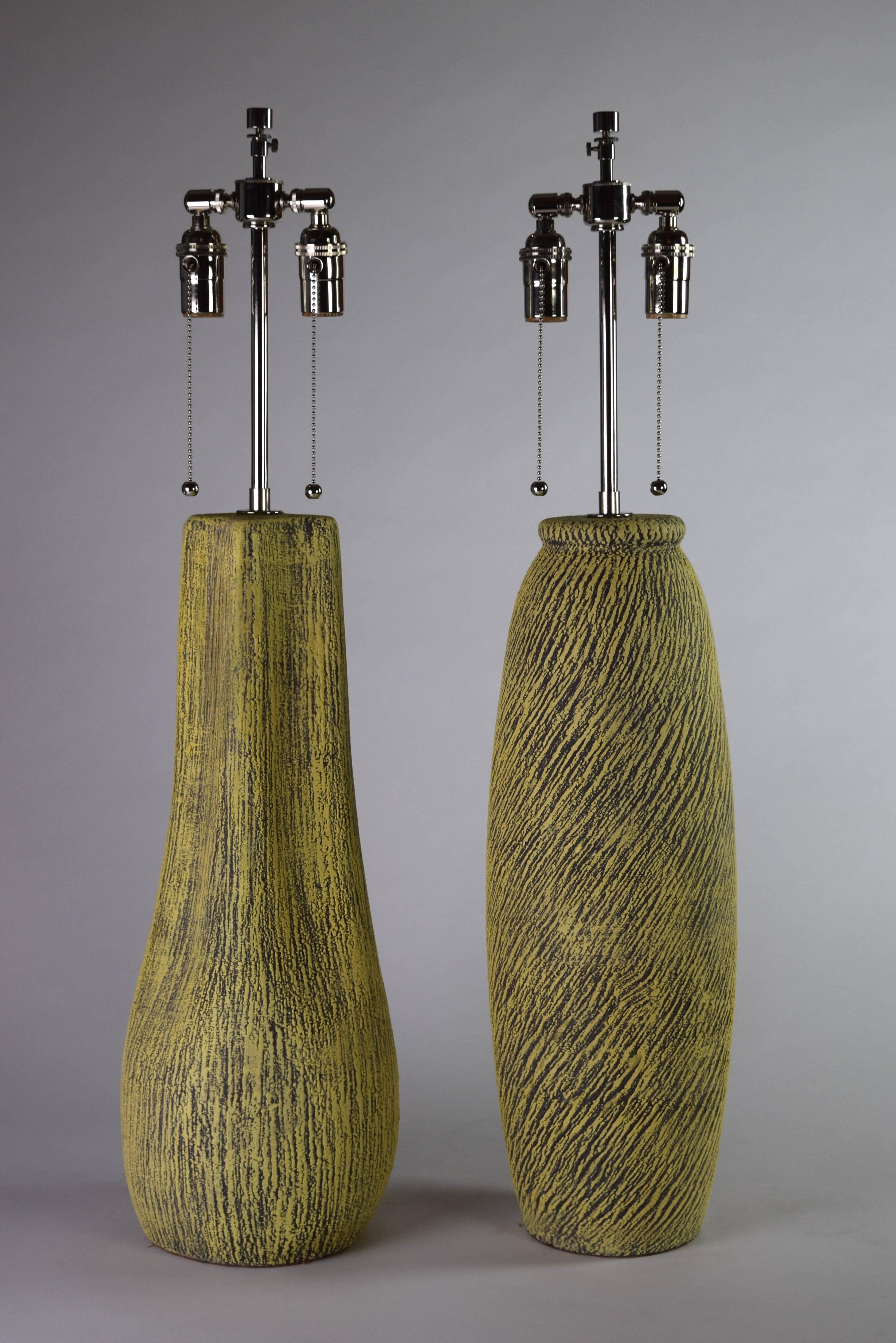 Mid-Century Modern Ceramic Pair of Lamps by Kelby 3